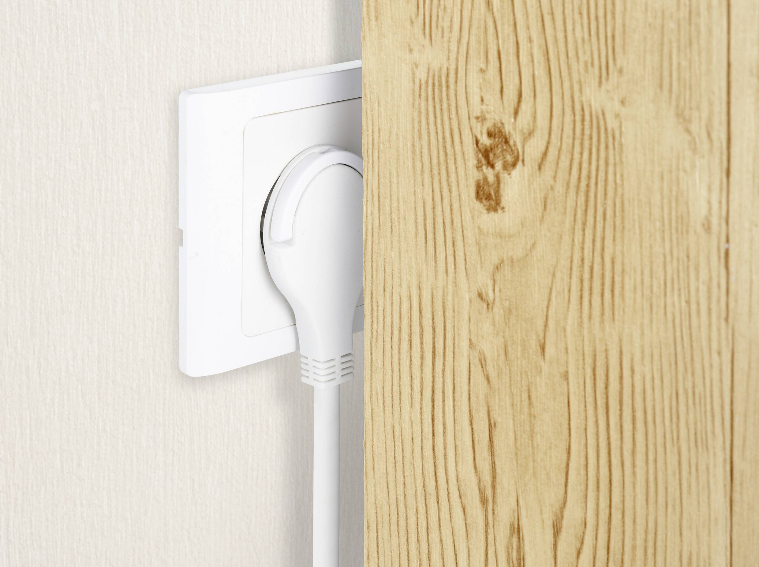 Sygonix SY-5228510 Steckdosenleiste mit Schalter 4fach Weiß Schutzkontakt 1St.