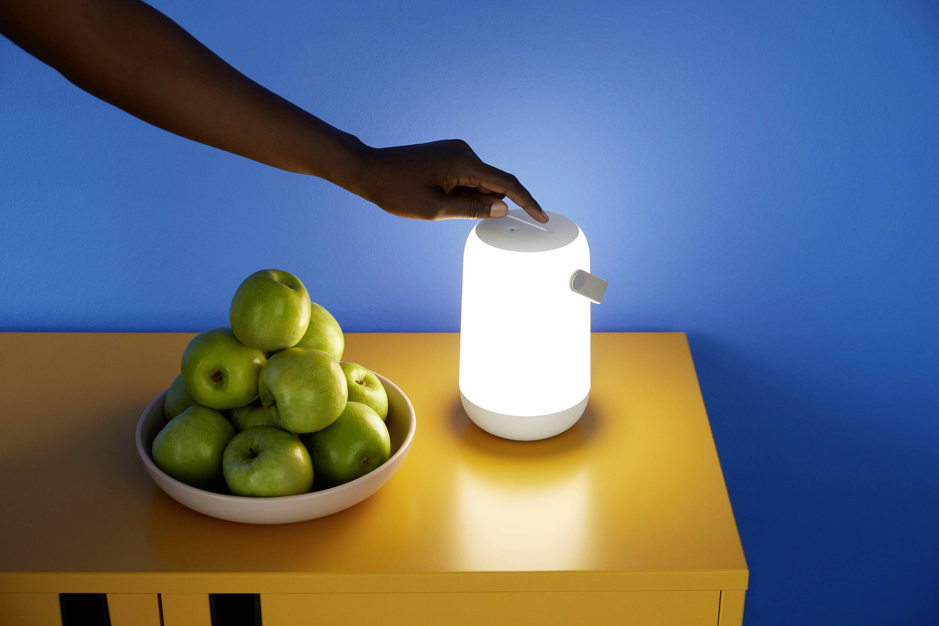 WiZ Wi-Fi BLE Mobile Portable Light EU 8719514554412 Akku-Tischlampe LED 13.5 W Weiß