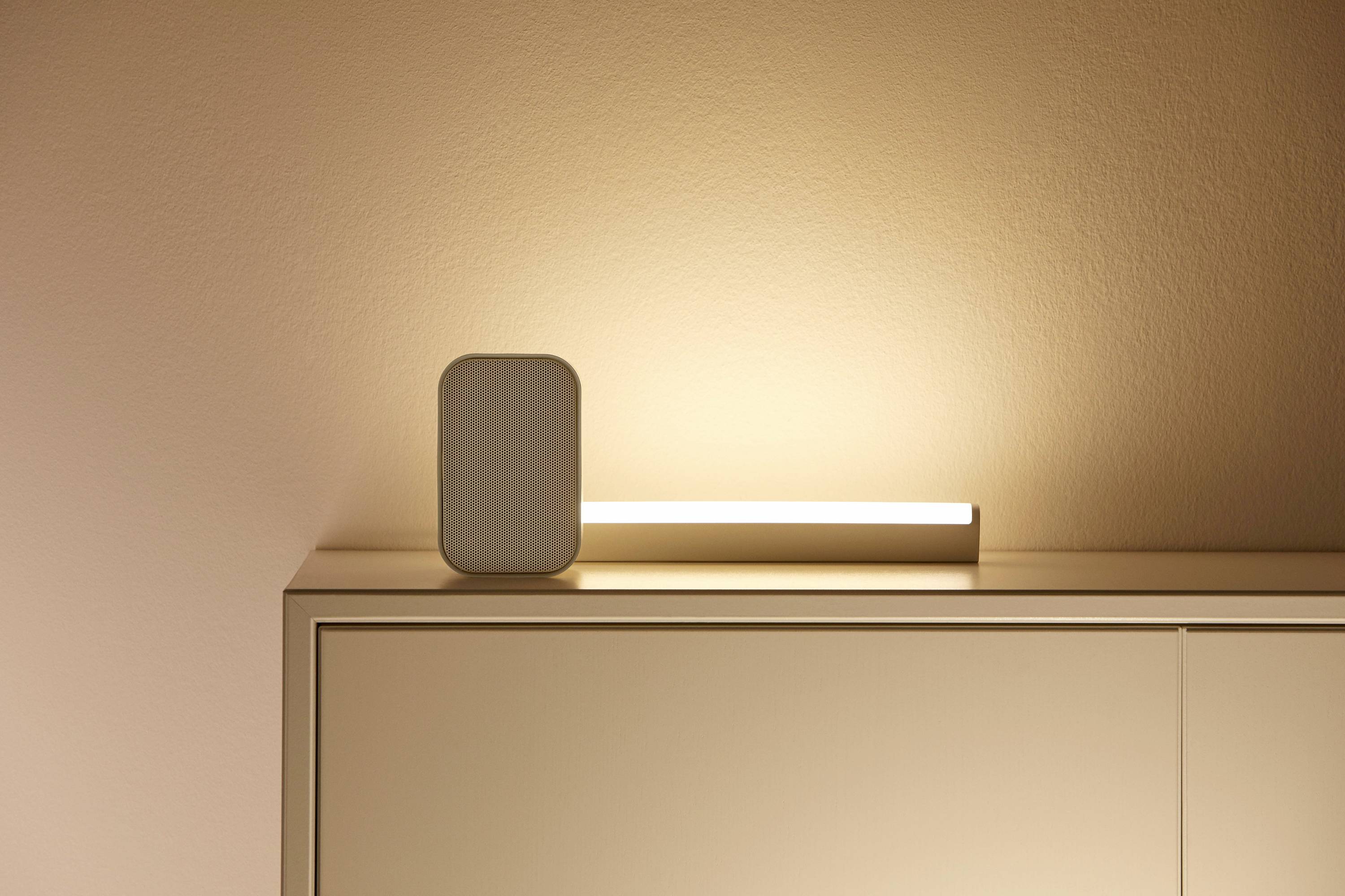 WiZ 8719514554153 Wi-Fi BLE Bar Linear Light EU Single LED-Lichtleiste LED 5.5 W Weiß