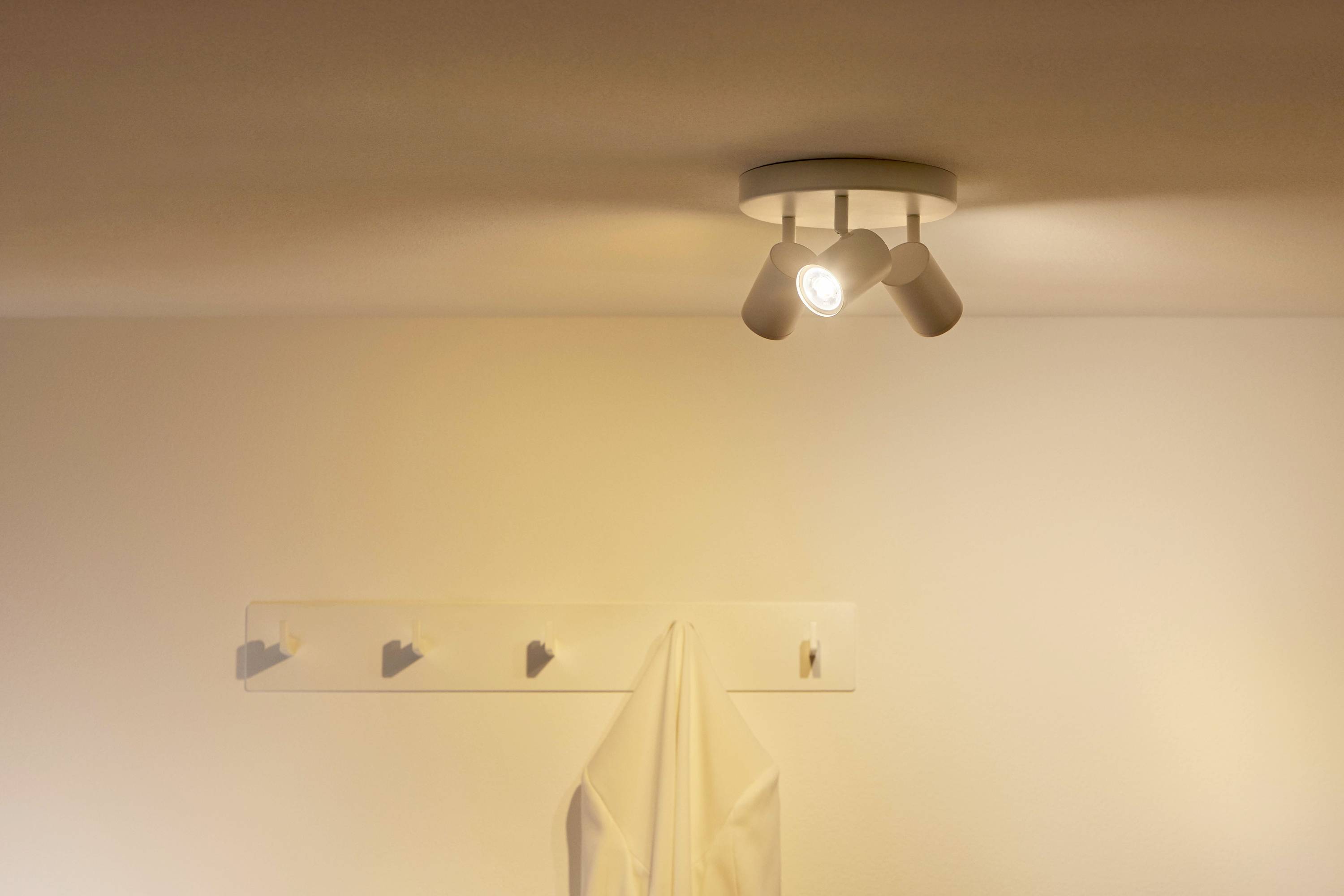 WiZ 8719514554511 IMAGEO Spots 3x5W W 22-65K RGB RD LED-Deckenleuchte EEK: F (A - G) 15W Weiß