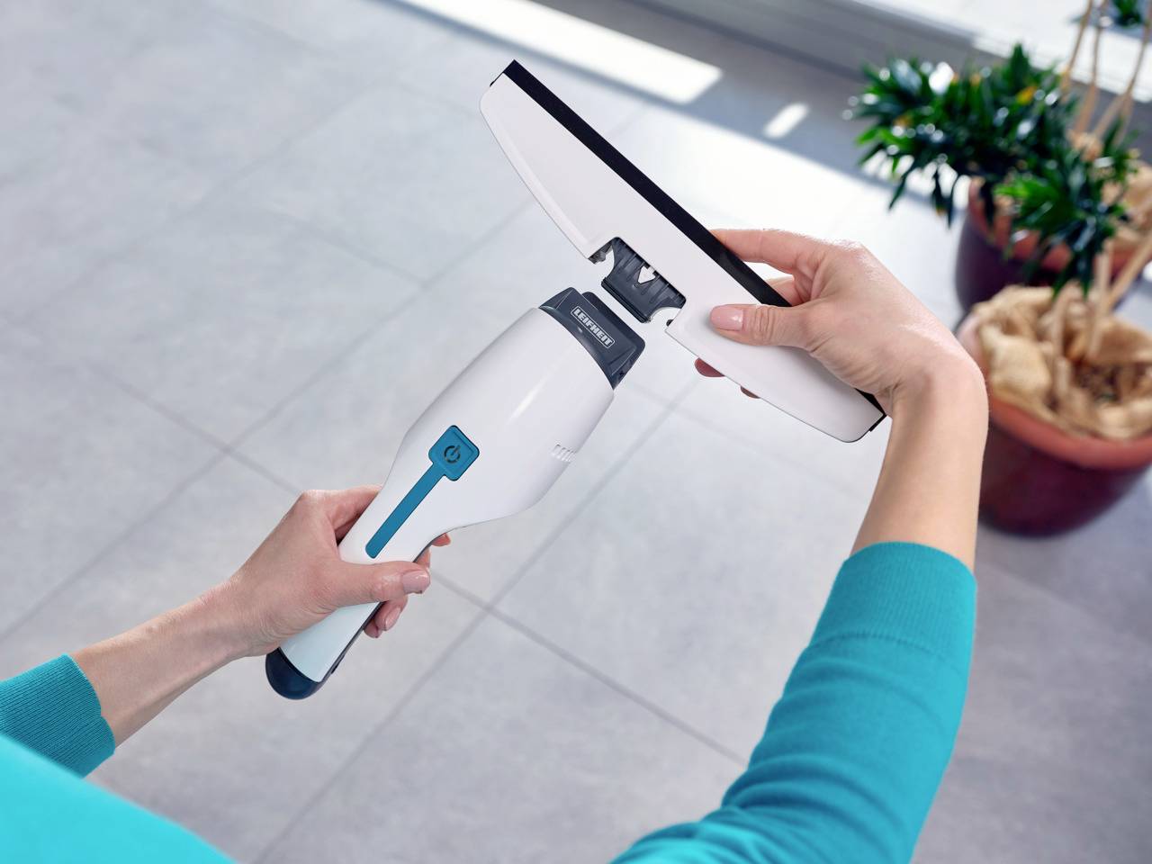 Leifheit Nemo+SprayClean Fenstersauger Weiß