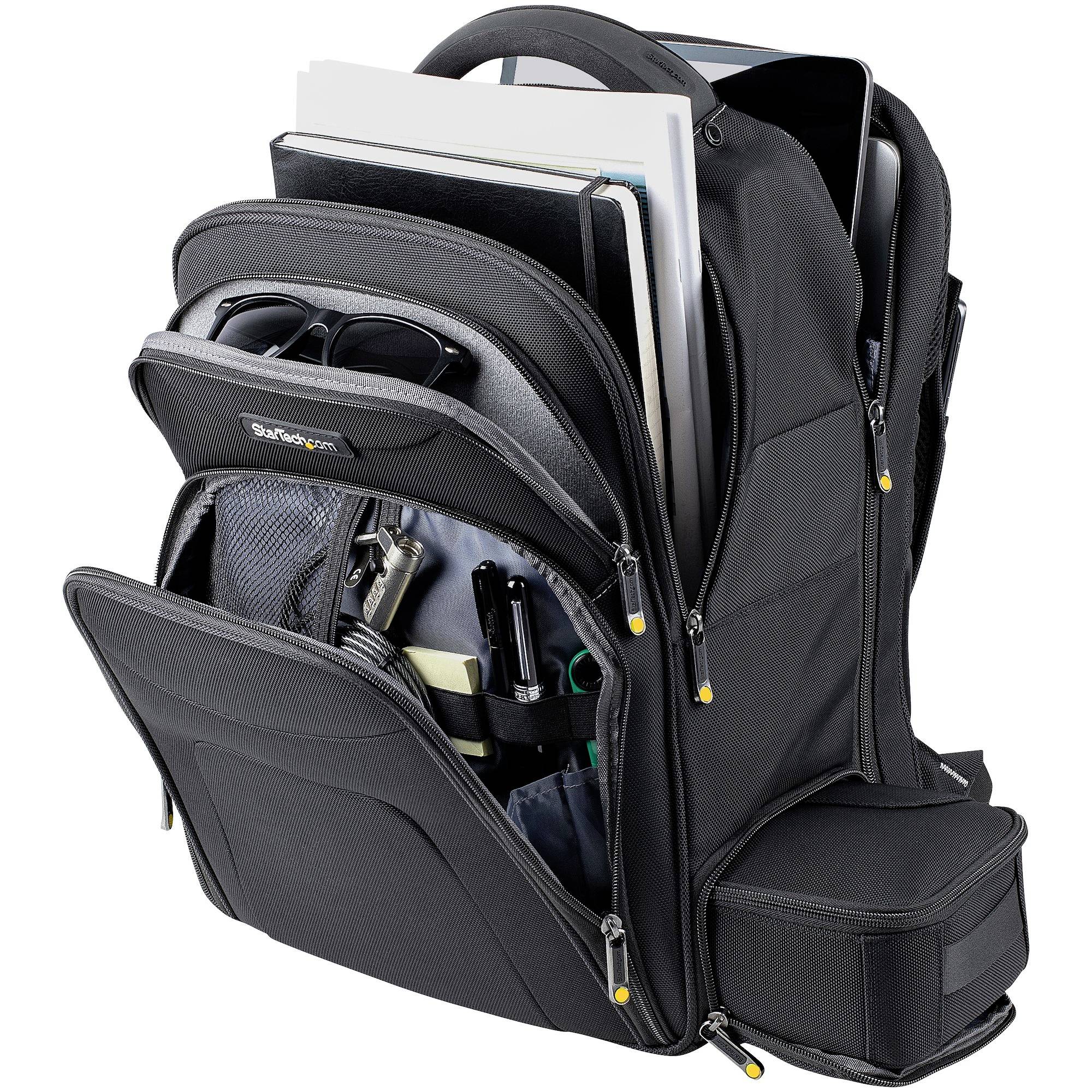 Schwarzer Rucksack mit mehreren Fächern, teilweise geöffnet. Zeigt Laptops, Ordner und Stifte. Ideal für Organisation und Transport.