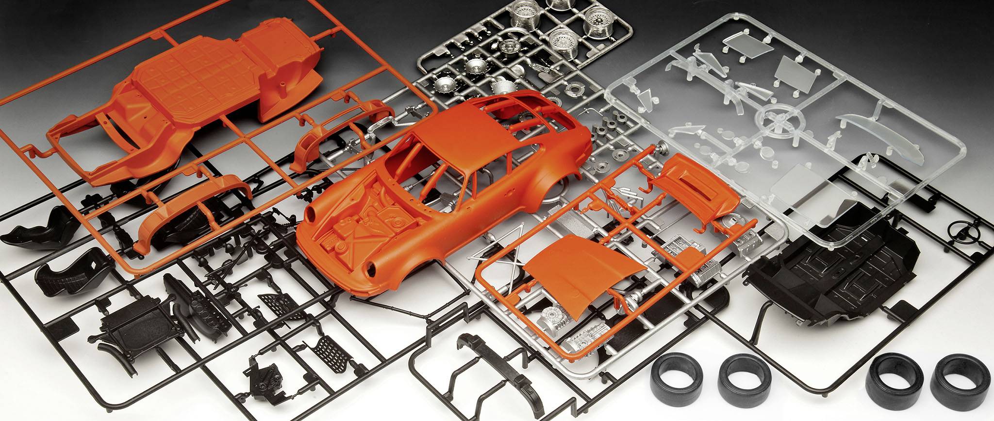 Revell 05669 Geschenkset Jägermeister Motor Sport 50th Annivers Automodell Bausatz 1:24