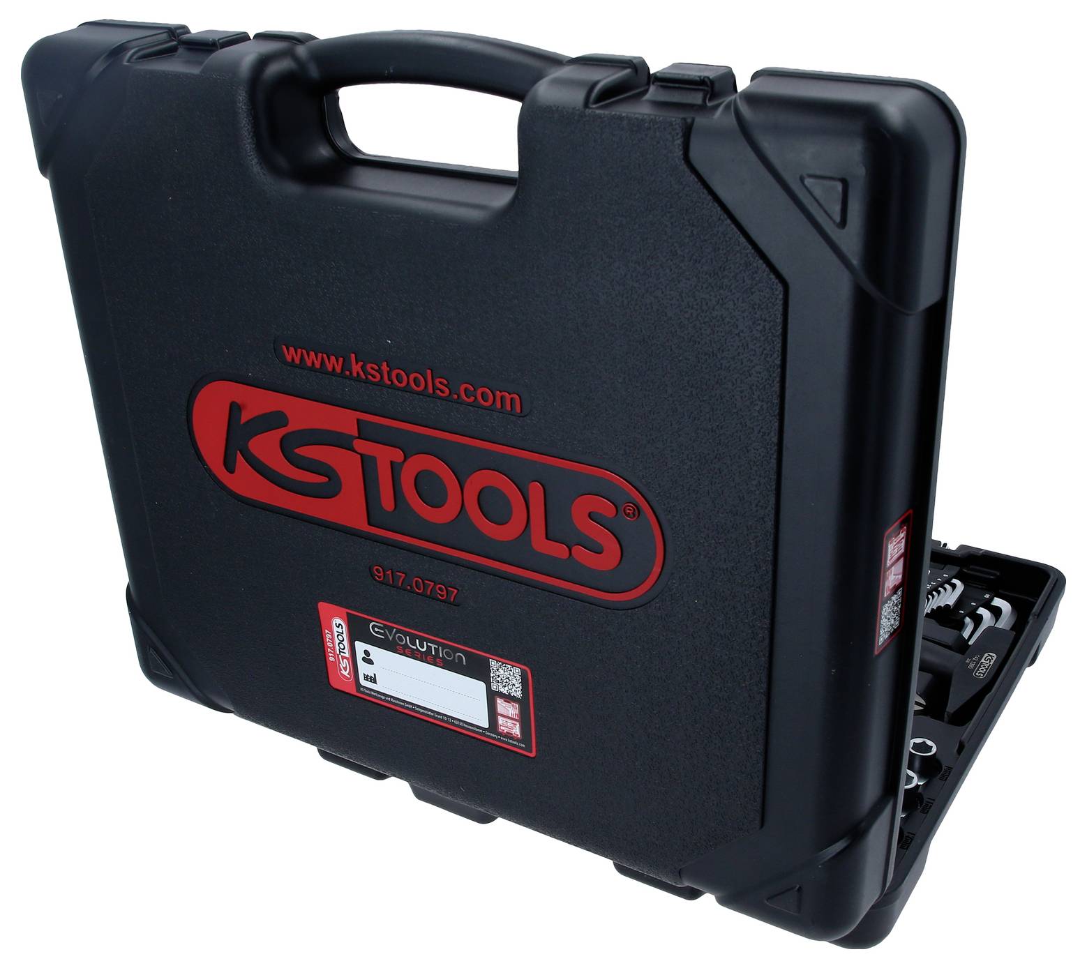 Schwarzer Koffer von KS Tools mit Griff, teilweise geöffnet, zeigt einige Werkzeuge. Aufdruck mit Firmenlogo und Webseite.