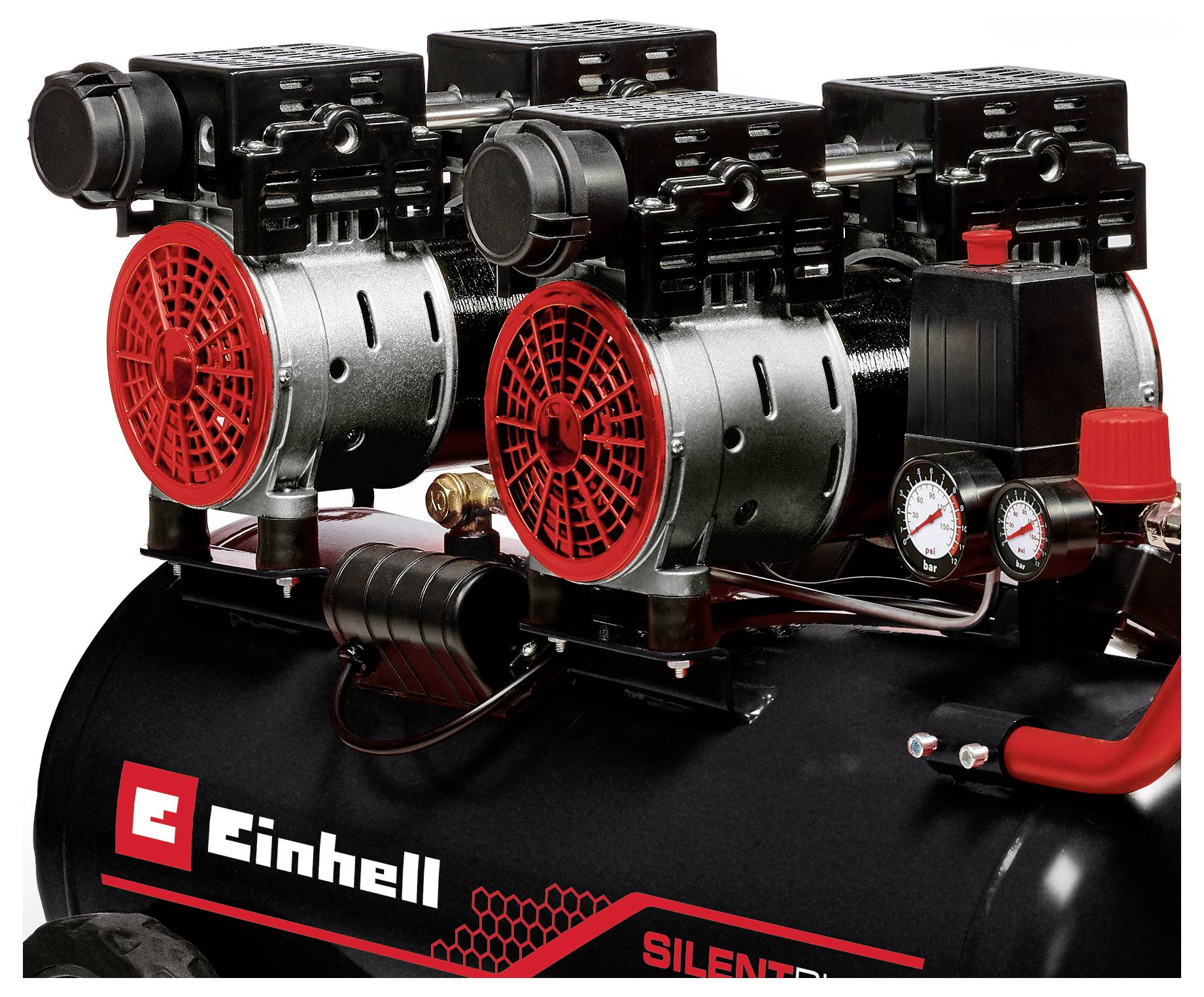 Zwei-Motor-Pumpen-Kompressor mit roten Lüfterschutzvorrichtungen und Manometern auf einem schwarzen Einhell Silent Druckluftbehälter.