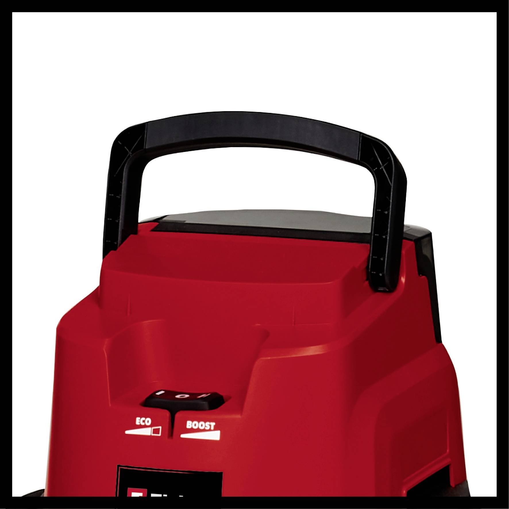 Ein roter tragbarer Staubsauger mit schwarzem Griff, der Eco- und Boost-Modi anzeigt. Ideal für schnelle Reinigungsarbeiten.