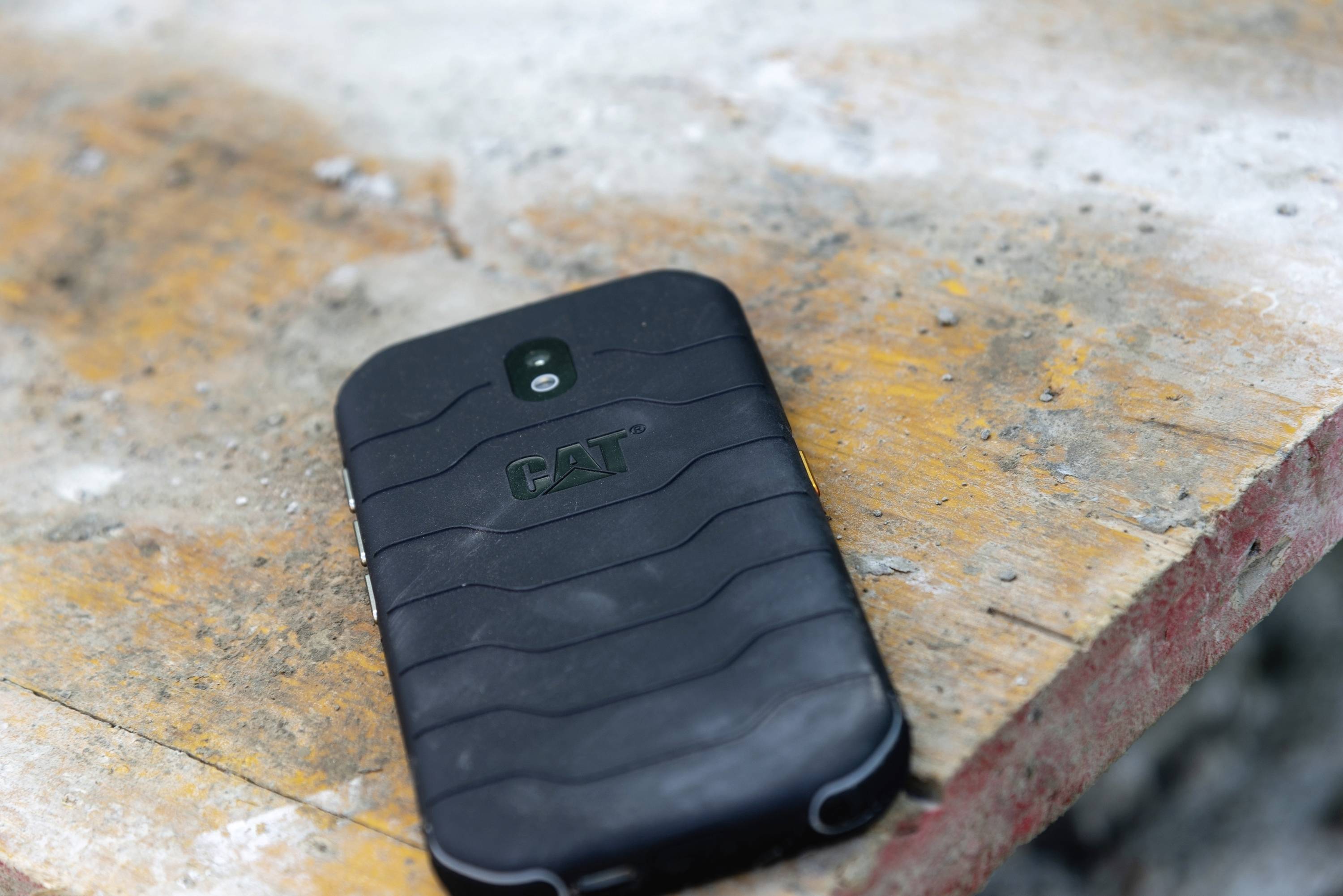 CAT Outdoor Smartphone 32 GB 14 cm (5.5 Zoll) Schwarz Android™ 11