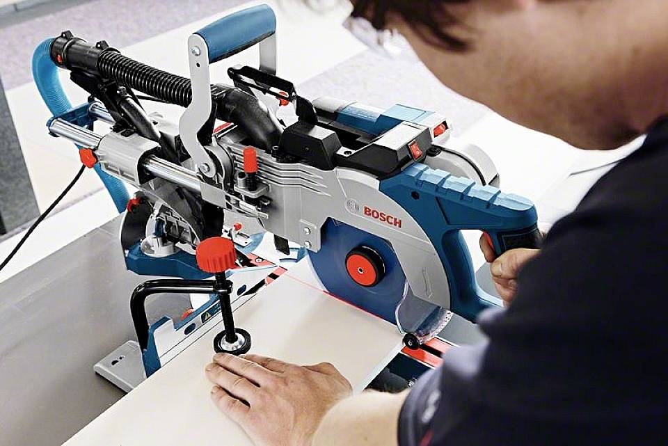Bosch Professional GCM 8 SDE Kapp- und Gehrungssäge 216 mm 30 mm 1600 W
