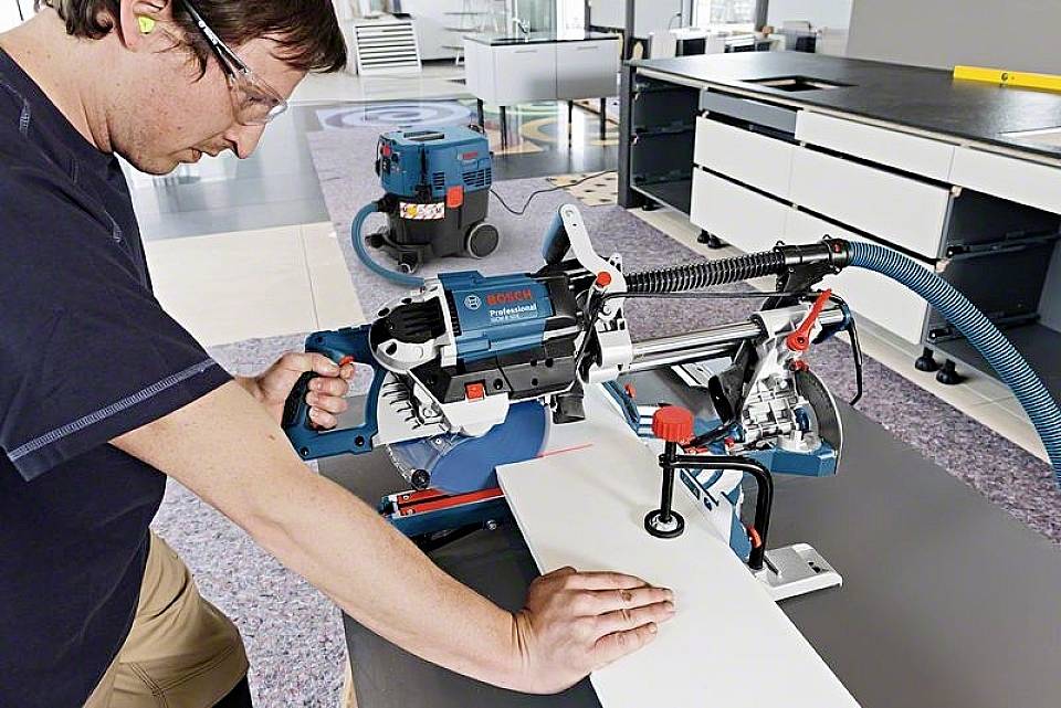 Bosch Professional GCM 8 SDE Kapp- und Gehrungssäge 216mm 30mm 1600W