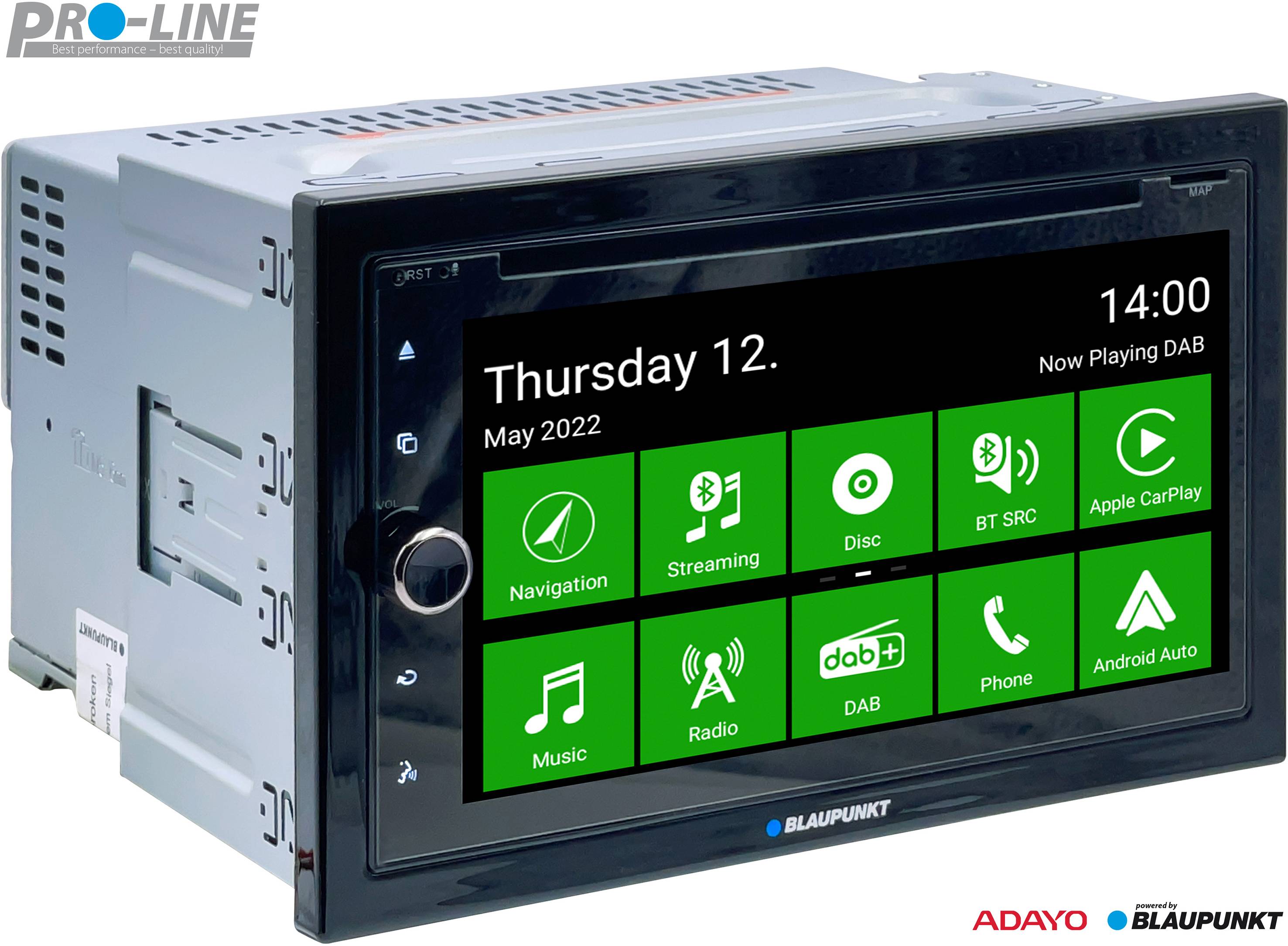 Ein Autoradio mit Touchscreen zeigt Kacheln für Navigation, Streaming, Telefon und andere Apps. Oben steht 'Donnerstag 12., Mai 2022'.