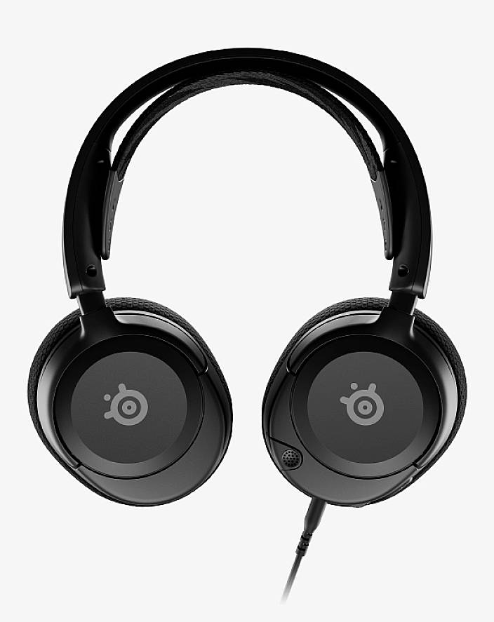 Schwarze Over-Ear-Kopfhörer mit Kabel, die Markenlogos auf beiden Ohrmuscheln zeigen.