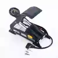 IWH 019701 Fußpumpe 10 bar Analoges Manometer, 2 Zylinder IWH 019701 Fußpumpe 10 bar Analoges Manometer, 2 Zylinder