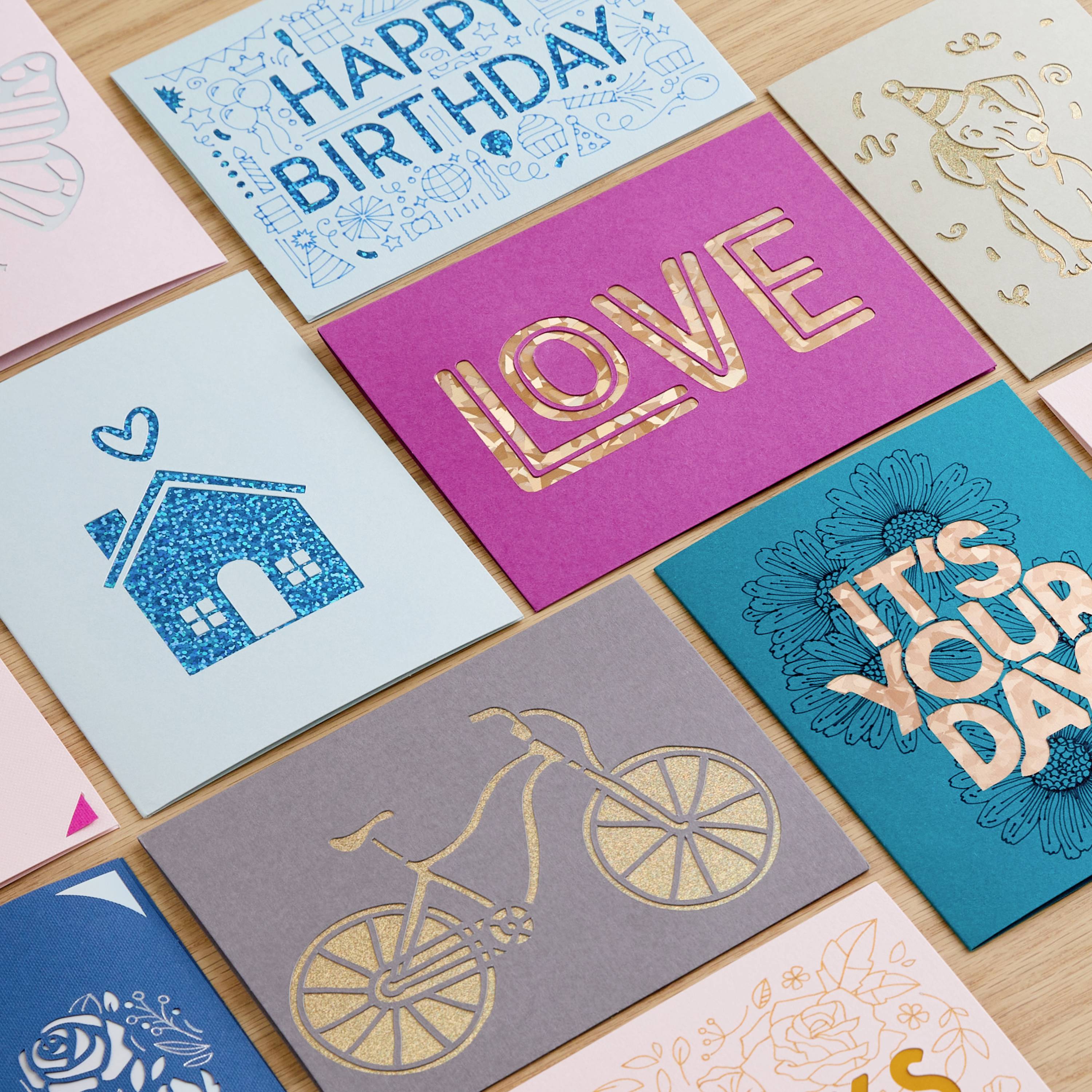 Cricut Cut-Away Cards Pastel R40 Kartenset Tulpenblau, Puder