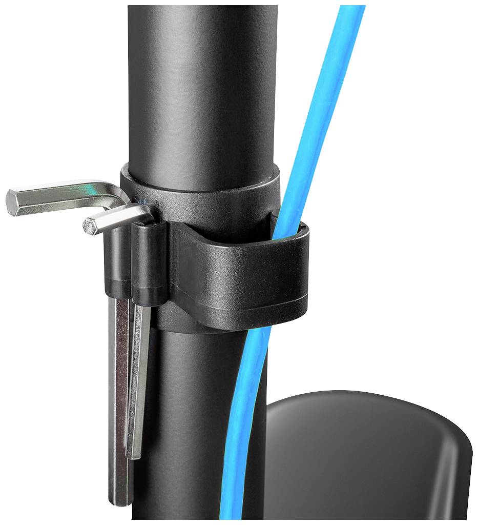 Nahaufnahme eines schwarzen Stativs mit Befestigungsclip für ein blaues Kabel, daneben zwei Inbusschlüssel in einer Halterung.