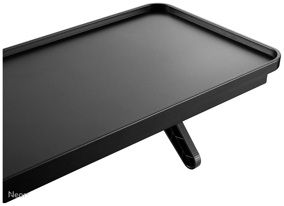 Ein schwarzer, rechteckiger Tisch mit einem angewinkelten Bein in der Mitte, moderner Stil.