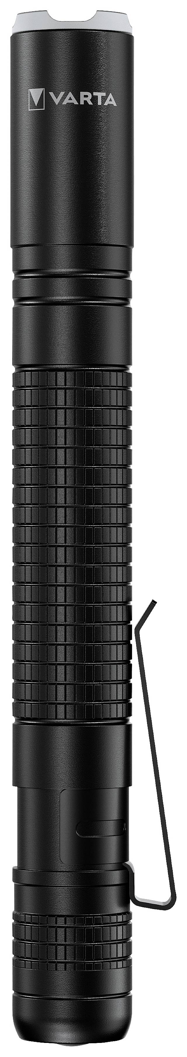 Schwarze Taschenlampe von Varta mit Halteclip, schlankes zylindrisches Design, geeignet für kompakte Beleuchtung.