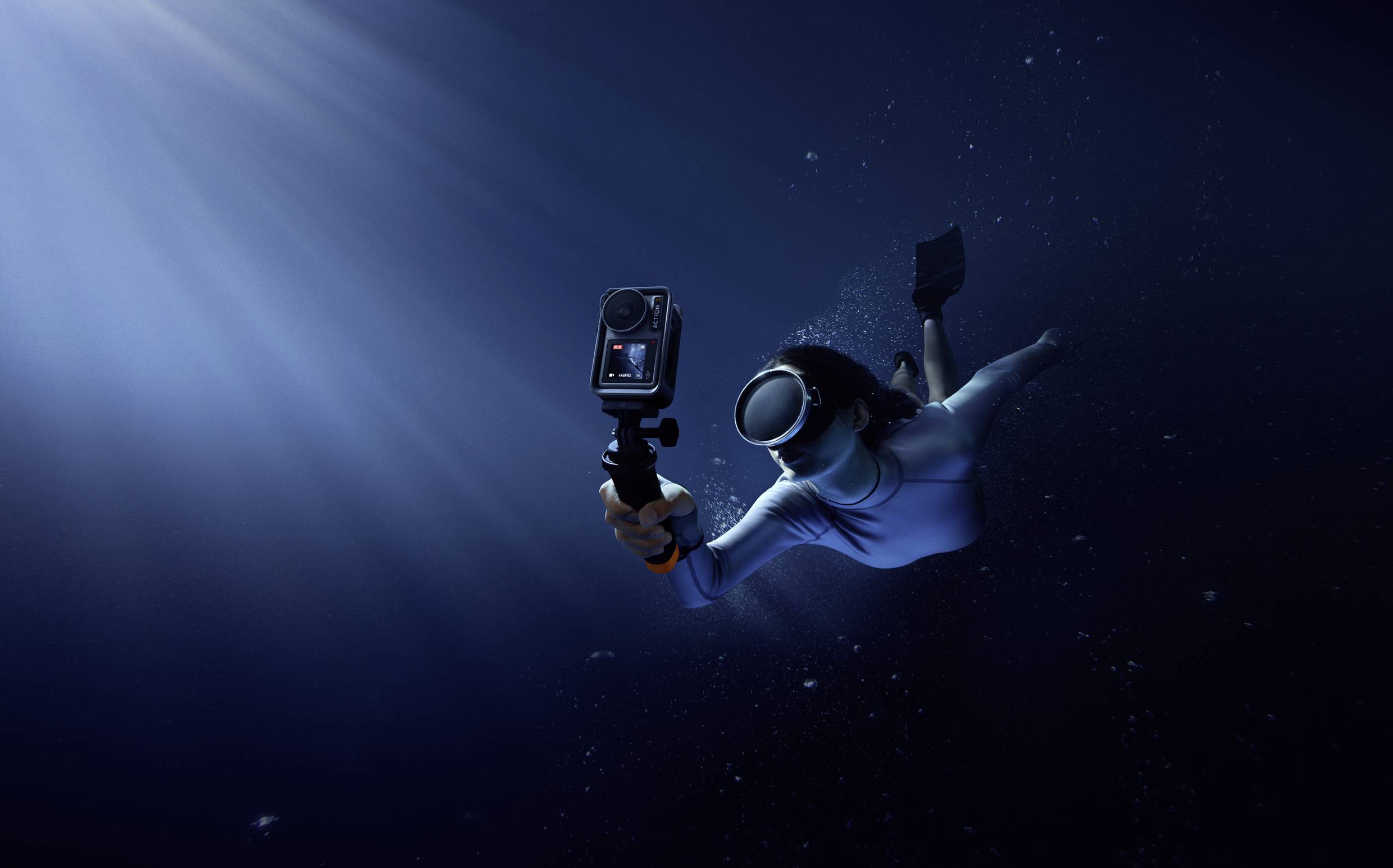 DJI Action 3 Standard Action Cam 4K, Ultra HD, WLAN, Dual-Display, Wasserfest, Touch-Screen, Zeitlupe, Staubgeschützt, Frostbeständig, Intervall-Auf