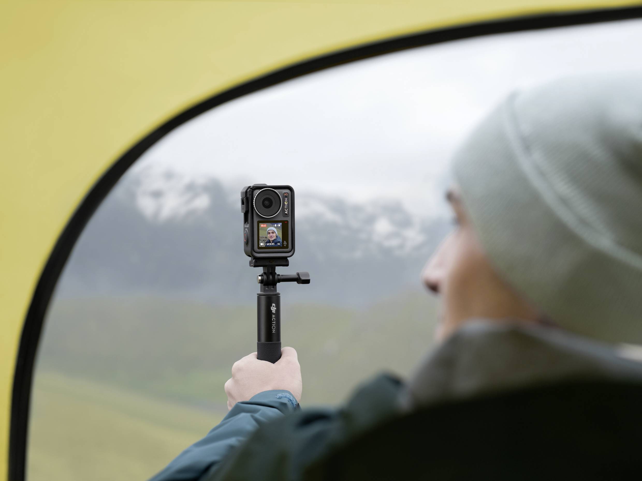 DJI Action 3 Standard Action Cam 4K, Ultra HD, WLAN, Dual-Display, Wasserfest, Touch-Screen, Zeitlupe, Staubgeschützt, Frostbeständig, Intervall-Auf