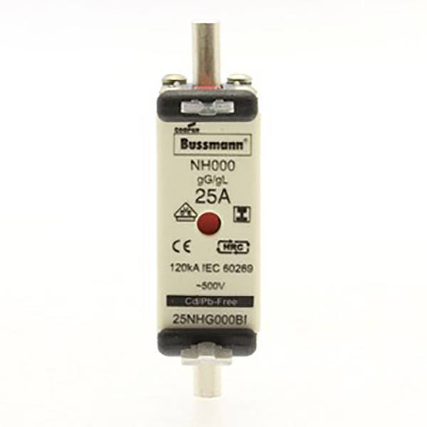 Eine NH-Sicherung mit der Aufschrift 'Bussmann, 25A, 120kA, IEC 60269'. Sie ist für den Schutz elektrischer Anlagen geeignet.