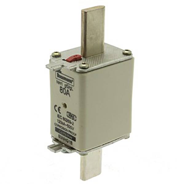 Elektrischer Sicherungseinsatz mit Metallkontakten, markiert als 80A. Beinhaltet Kennzeichnungen und Sicherheitszertifikate.