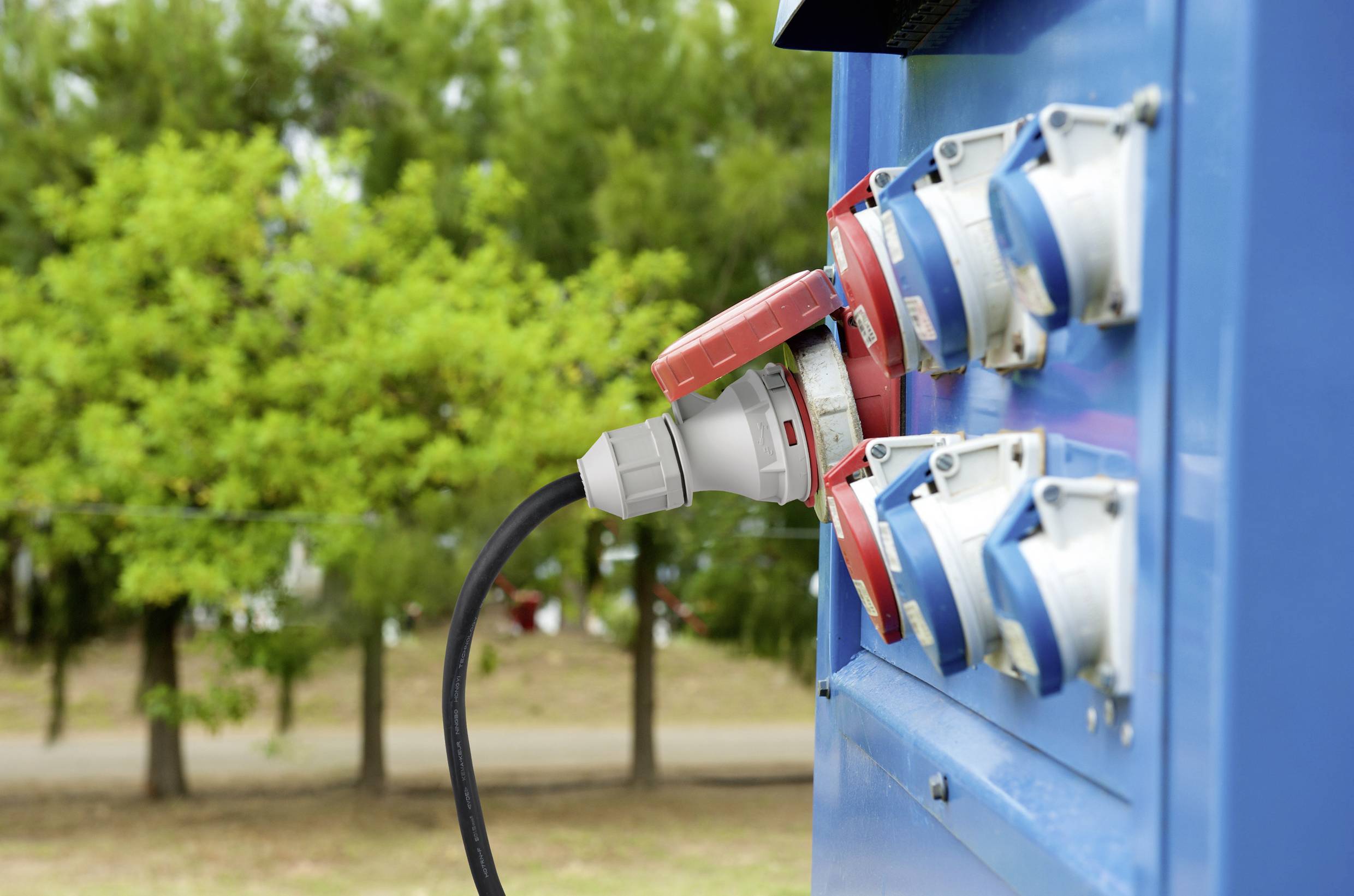 Sygonix SY-5245022 Strom Verlängerungskabel 16A Schwarz 25m H07RN-F 5G 1,5mm² witterungsbeständig, für Außenbereich geeignet