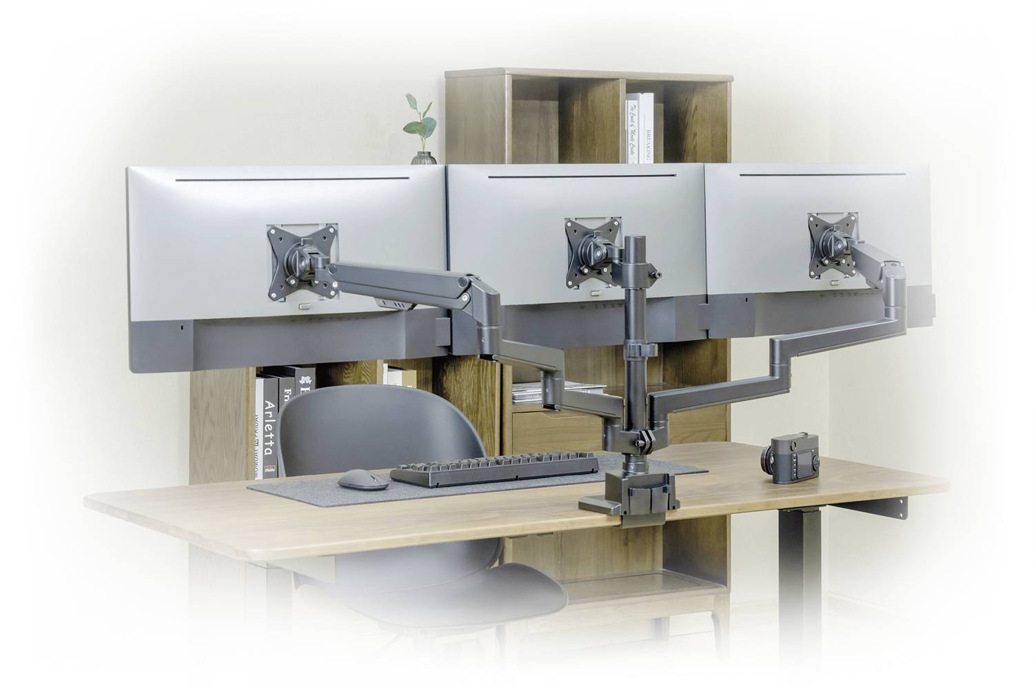 My Wall HL 51-3L 3fach Monitor-Tischhalterung 43,2cm (17") - 76,2cm (30") Schwarz Drehbar, Neigbar