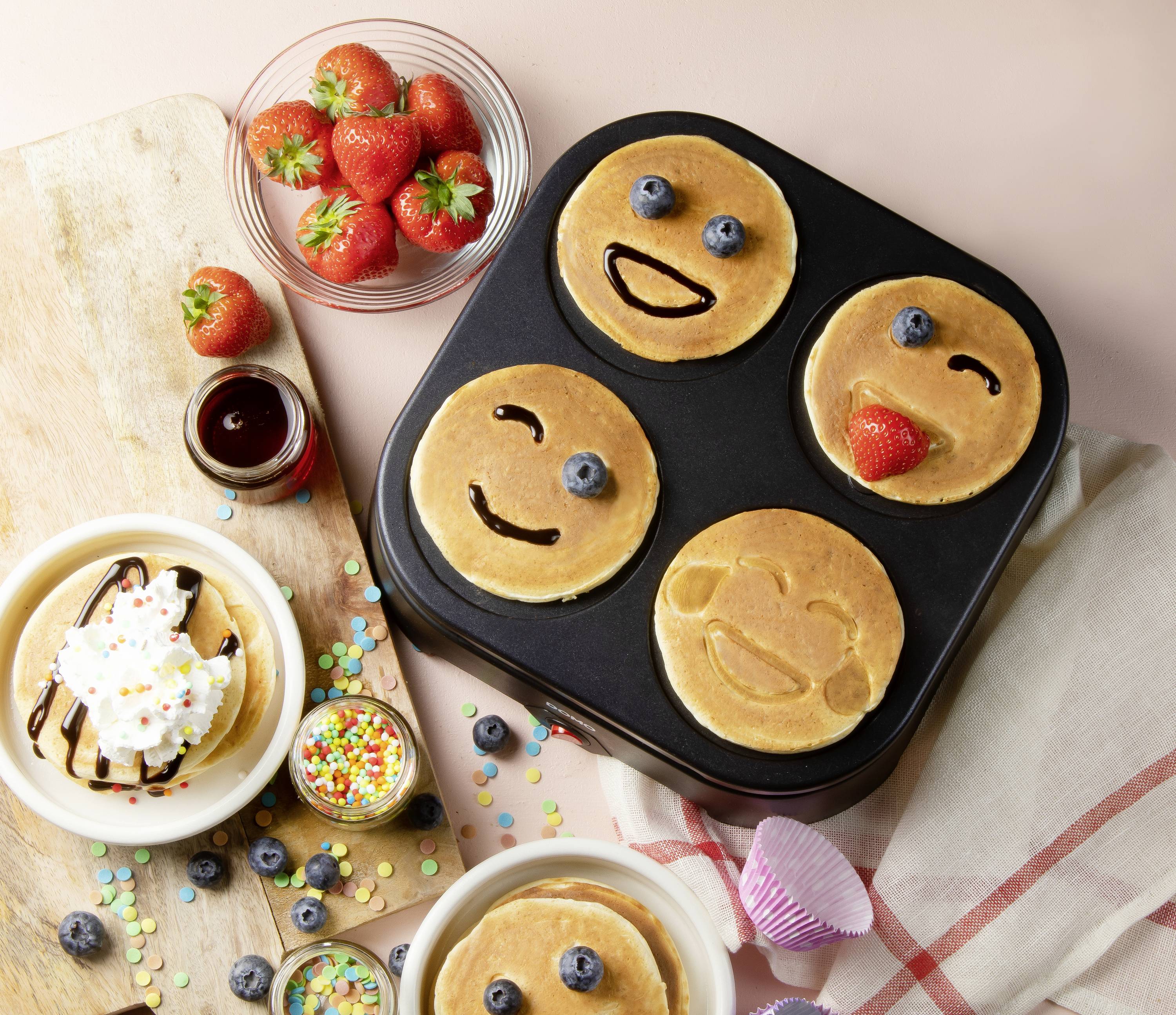 DOMO PANCAKE MAKER EMOJI Pancake-Maker Antihaftbeschichtung Schwarz