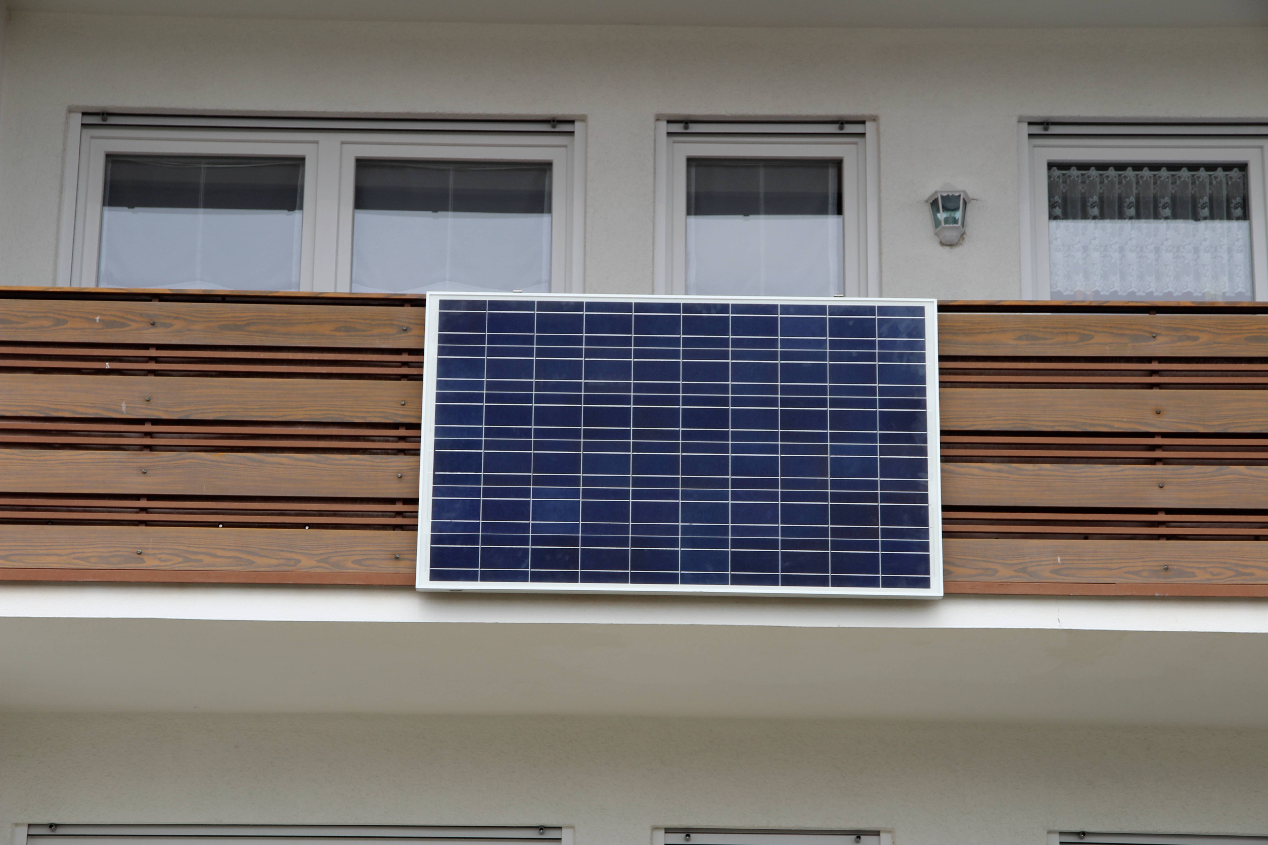 Sunset SUNpay 300S 29034 Solar-Set 300 Wp inkl. Anschlusskabel, inkl. Wechselrichter