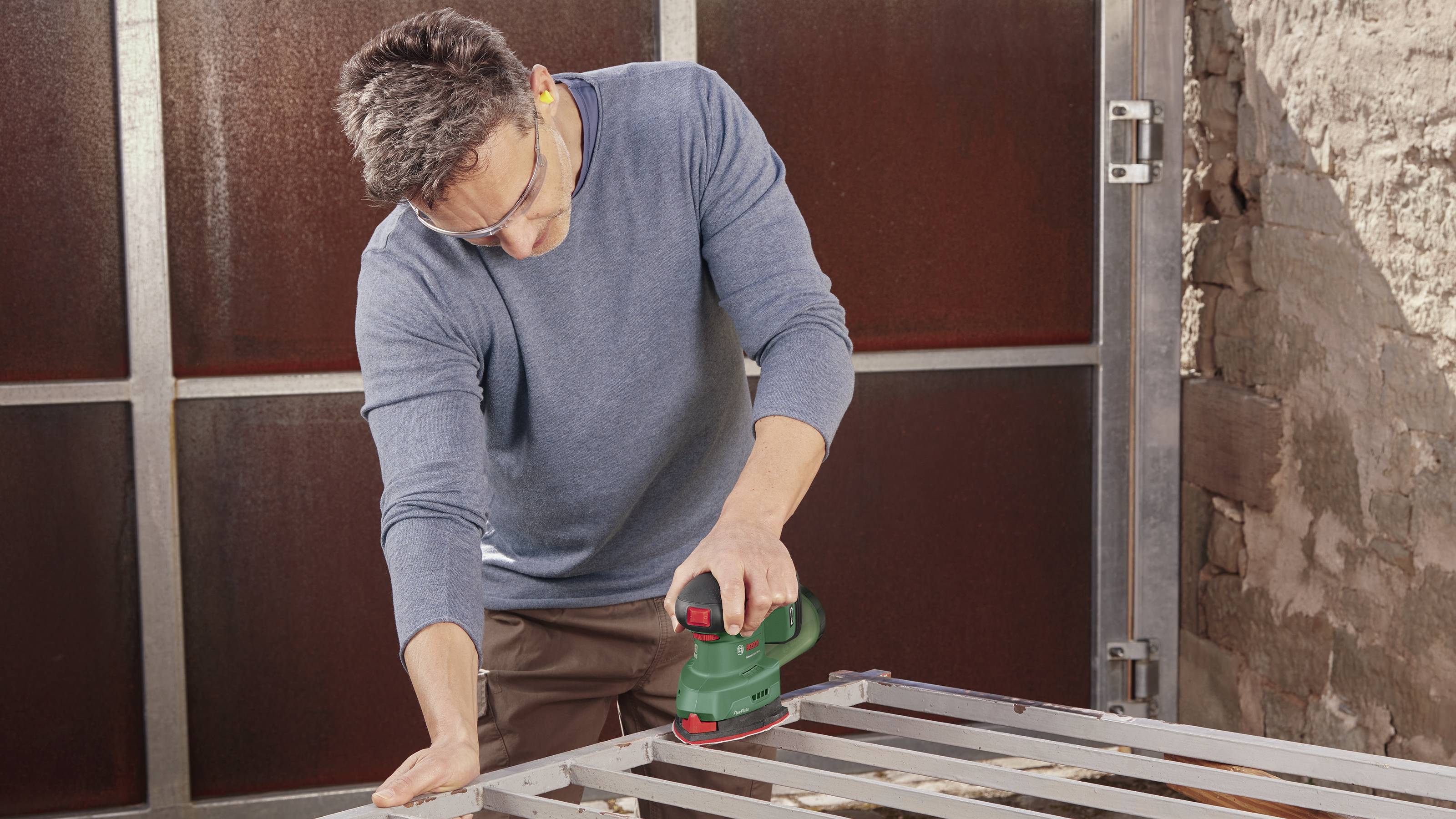 Bosch Home and Garden UniversalSander 18V-10 06033E3100 Exzenterschleifer ohne Akku 18V