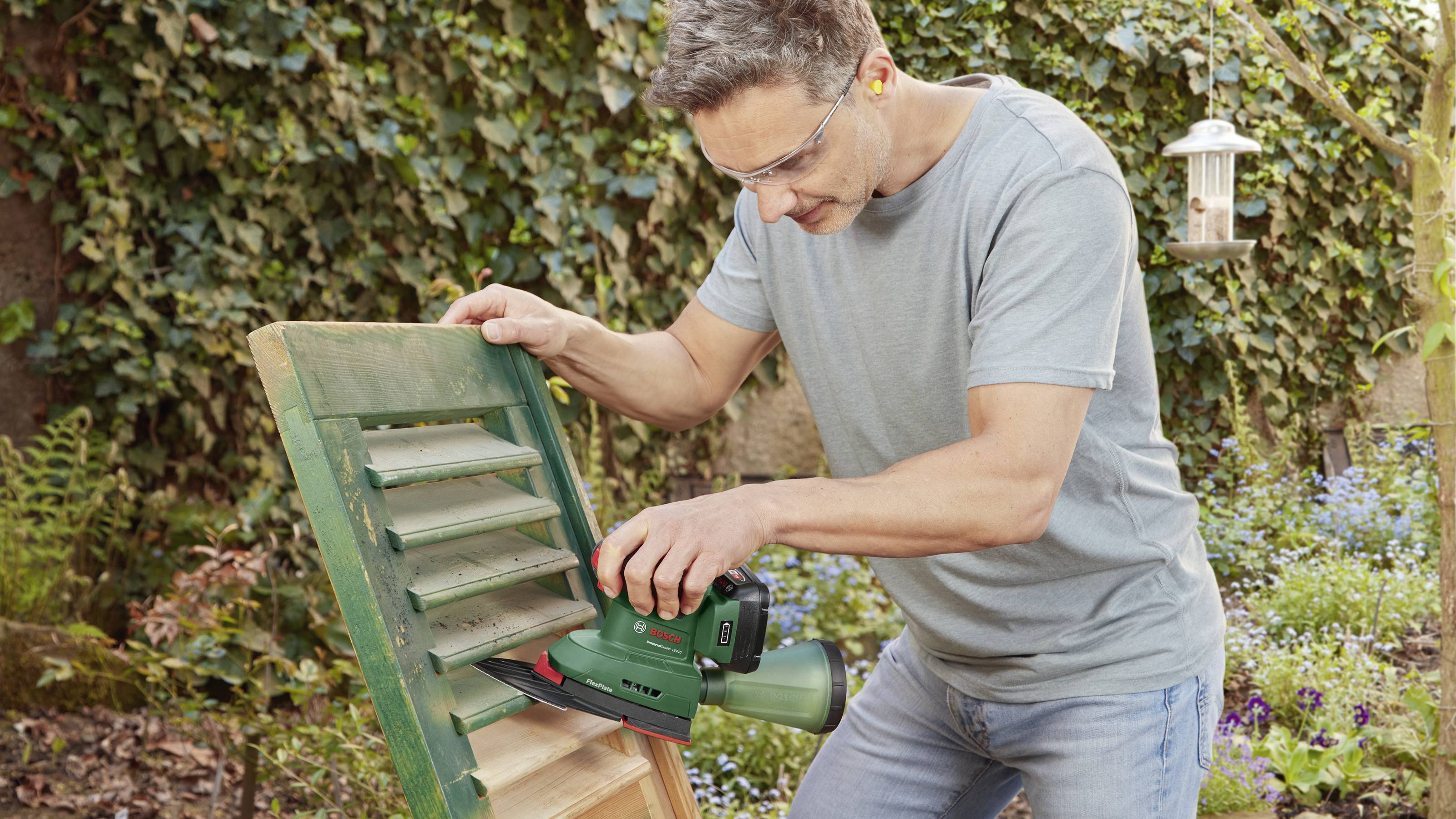 Bosch Home and Garden UniversalSander 18V-10 06033E3100 Exzenterschleifer ohne Akku 18V