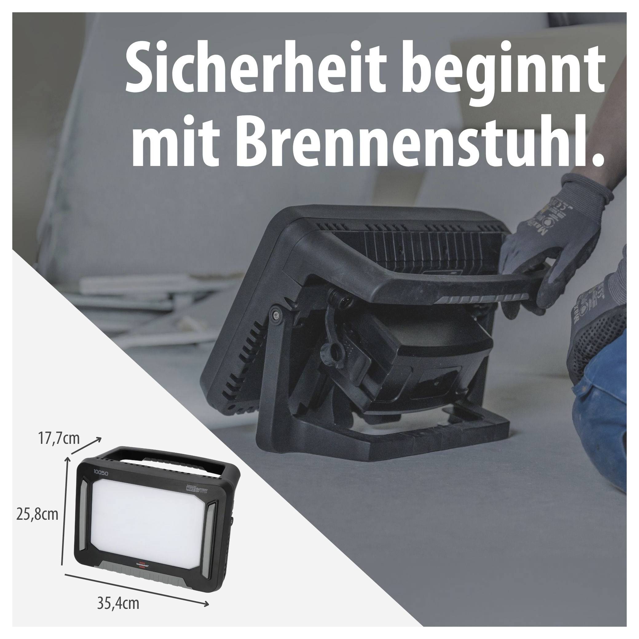 Werbeabbildung eines Baustrahler-Arbeitslichts mit dem Text 'Sicherheit beginnt mit Brennenstuhl.'; daneben Maßangaben des Produkts.