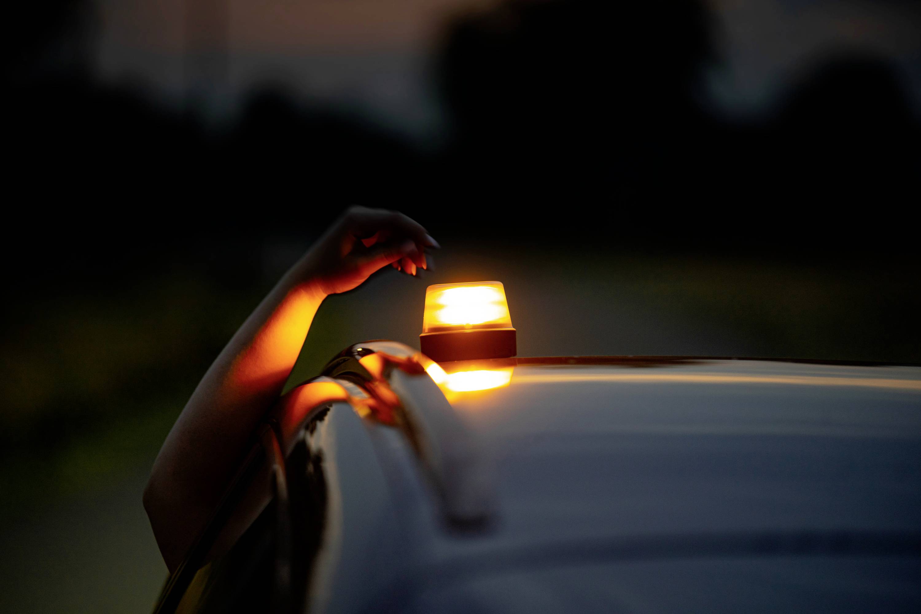 Osram Automotive LEDSL104 ROAD FLARE Signal TA20 Warnblinkleuchte LED-Leuchte, Magnethalter Pkw, Lkw, Quad, SUV, ATV, Wohnmobile