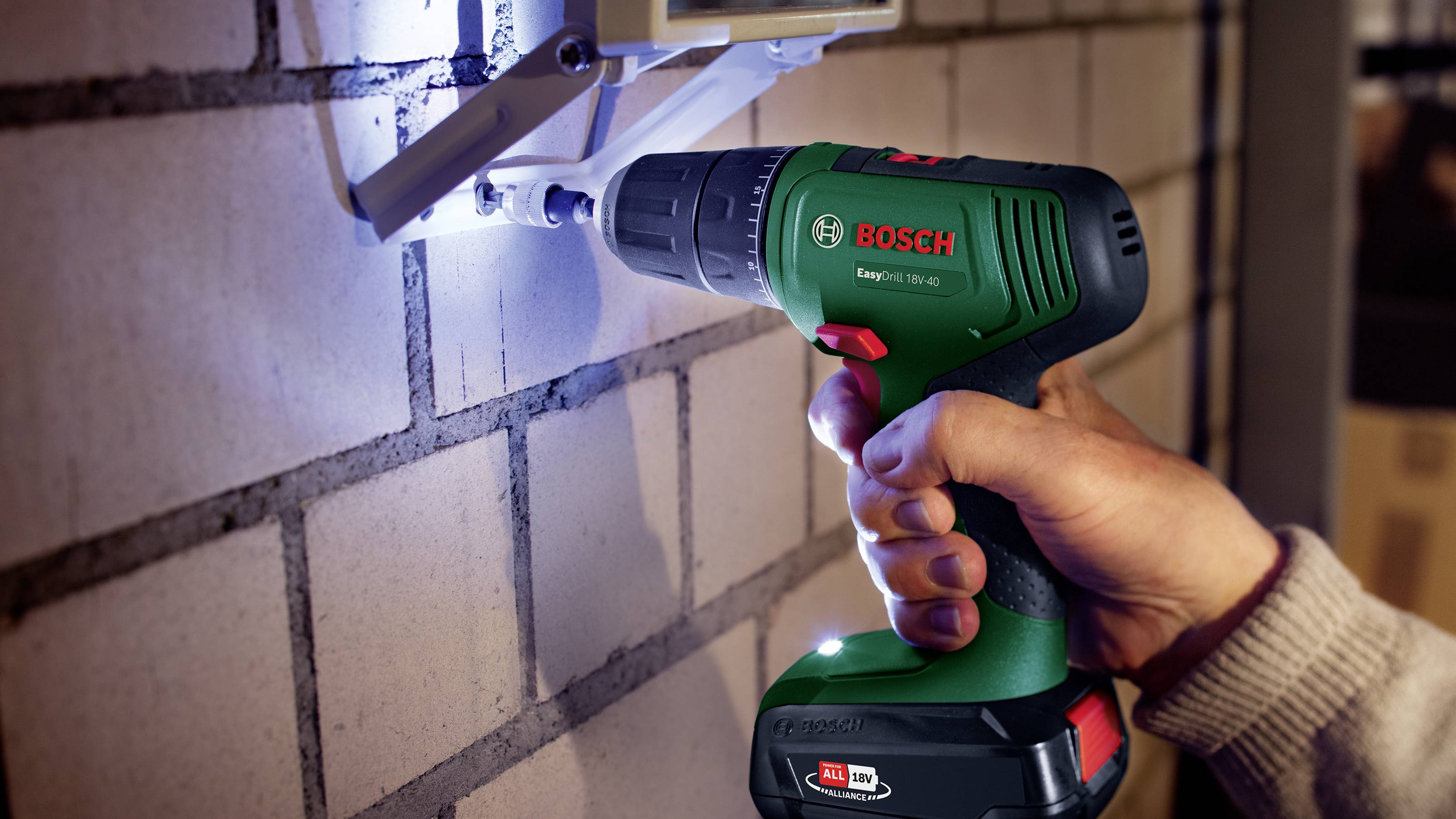 Bosch Home and Garden EasyDrill 18V-40 06039D8002 Akku-Bohrschrauber 18V 1.5Ah Li-Ion inkl. 2. Akku, inkl. Ladegerät, inkl. Koffer