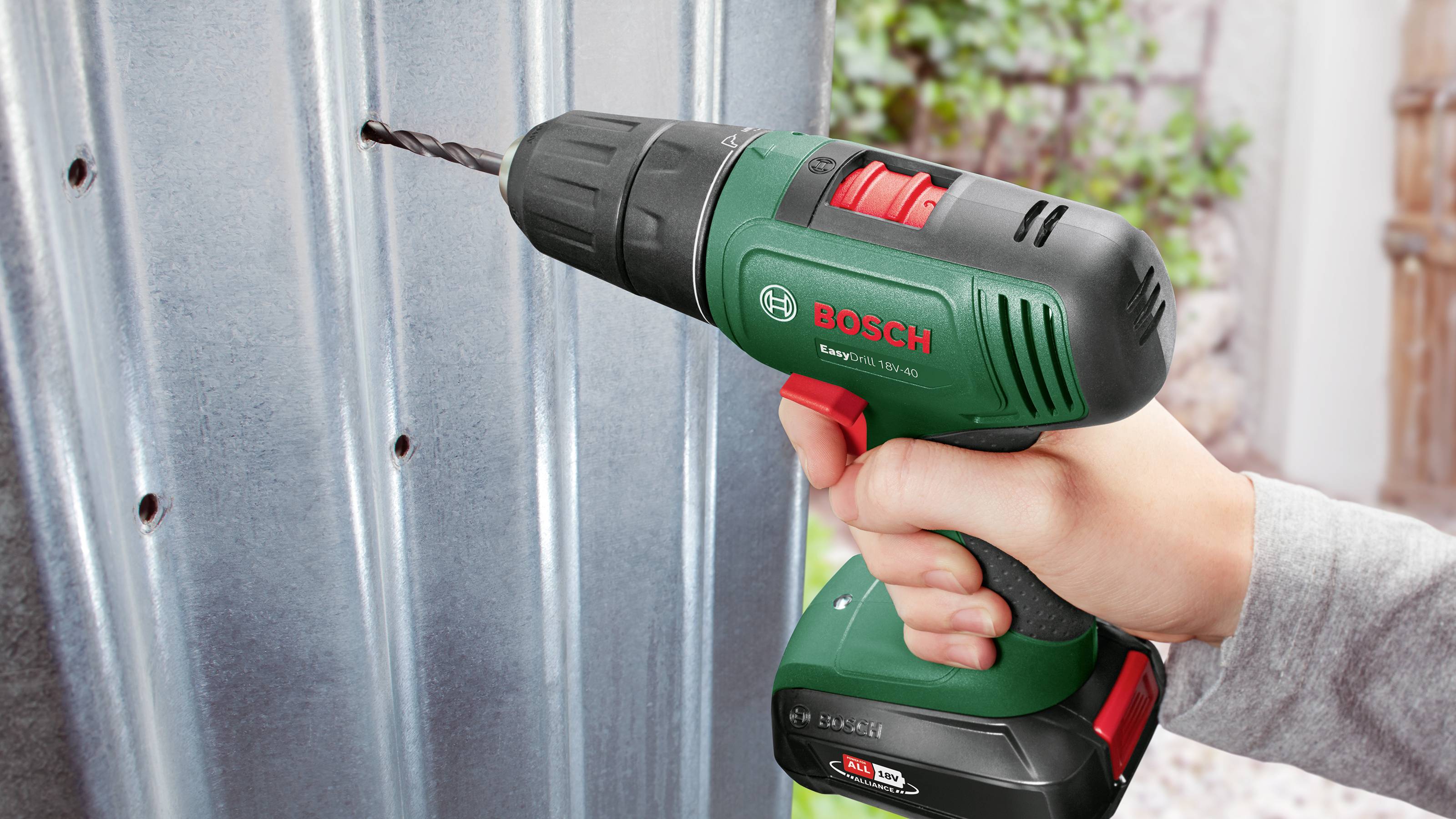 Bosch Home and Garden EasyDrill 18V-40 06039D8002 Akku-Bohrschrauber 18V 1.5Ah Li-Ion inkl. 2. Akku, inkl. Ladegerät, inkl. Koffer