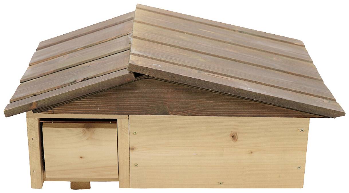 Holzvogelhaus mit braunem, schrägem Dach. Geeignet für Vögel als Schutz und Nistplatz. Simples, rechteckiges Design.