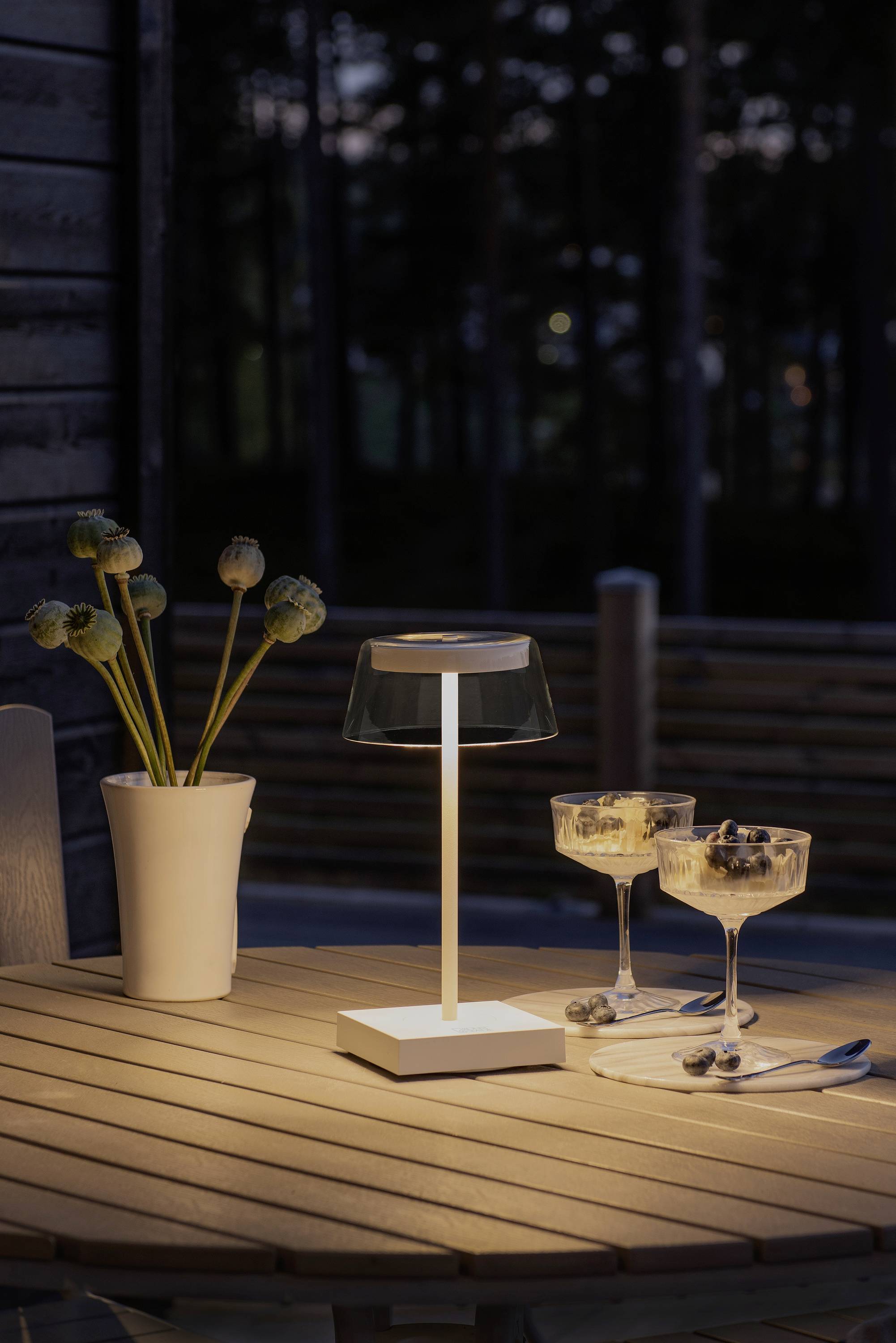 Konstsmide 7816-250 Scilla weiss LED-Außentischlampe 2.5W Warmweiß Weiß