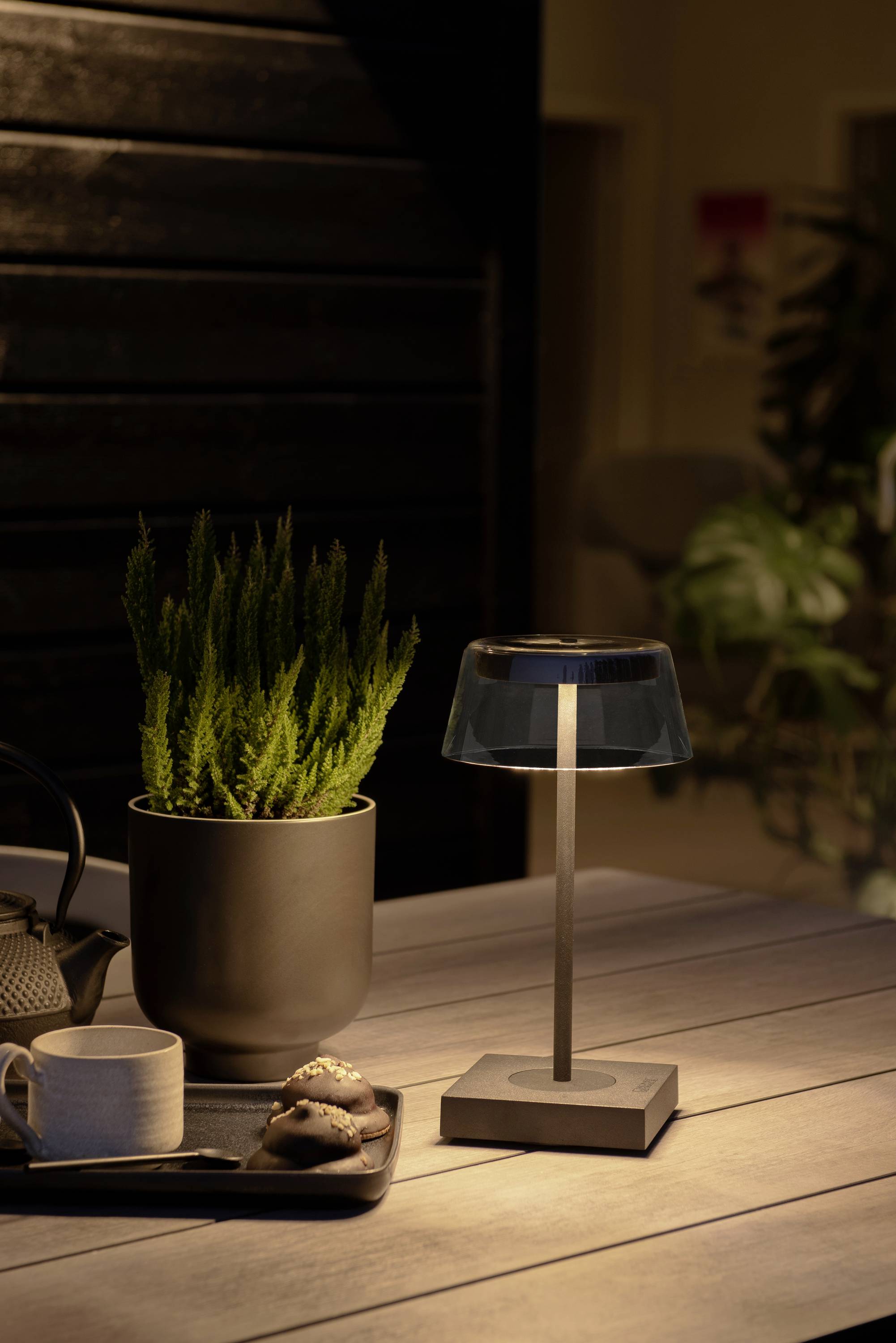 Konstsmide 7816-750 Scilla schwarz LED-Außentischlampe 2.5W Warmweiß Schwarz