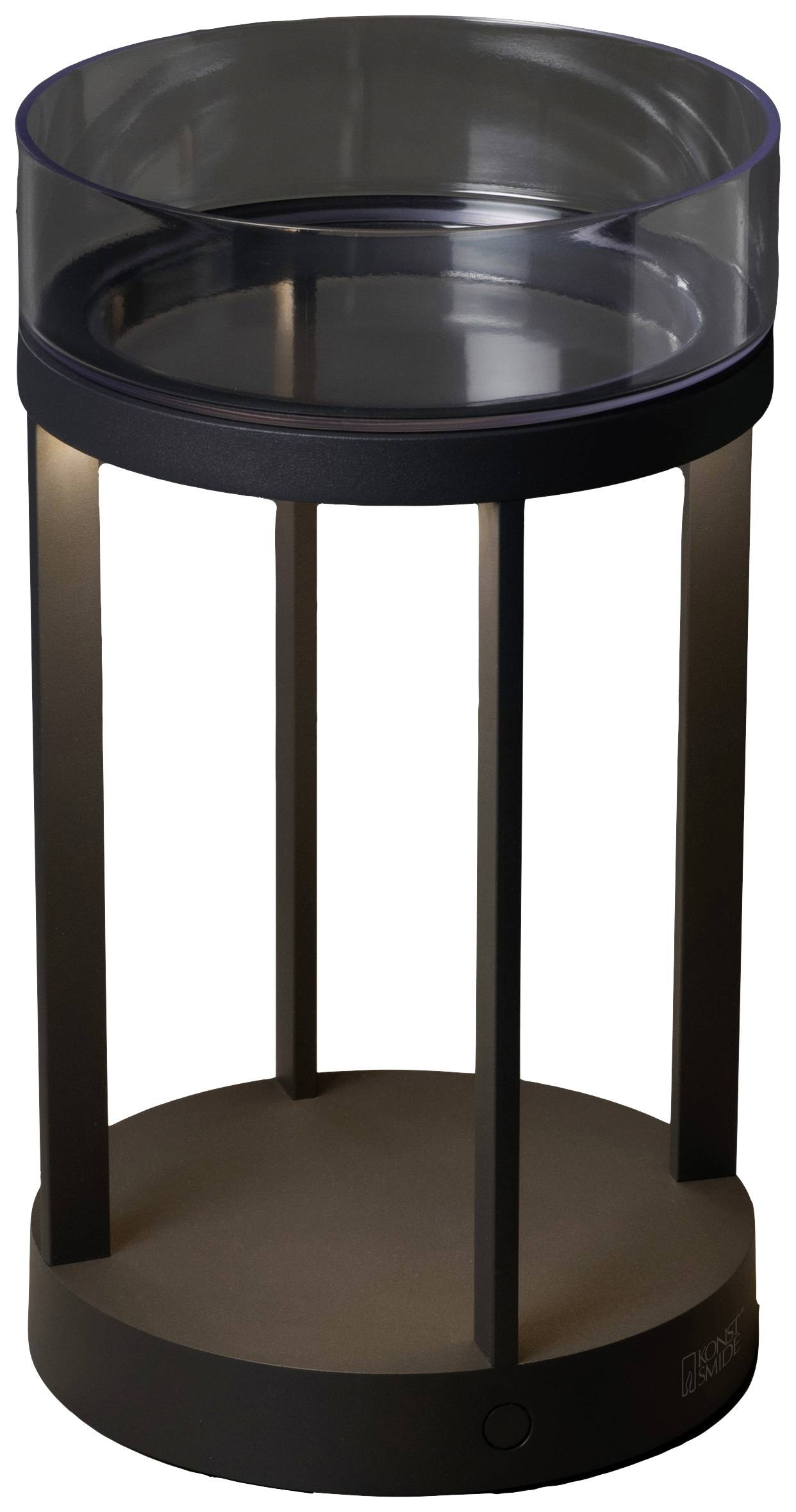 Ein zylinderförmiges, modernes Windlicht mit schwarzem Gestell und transparenter Glasscheibe. Geeignet für Dekoration und Beleuchtung.