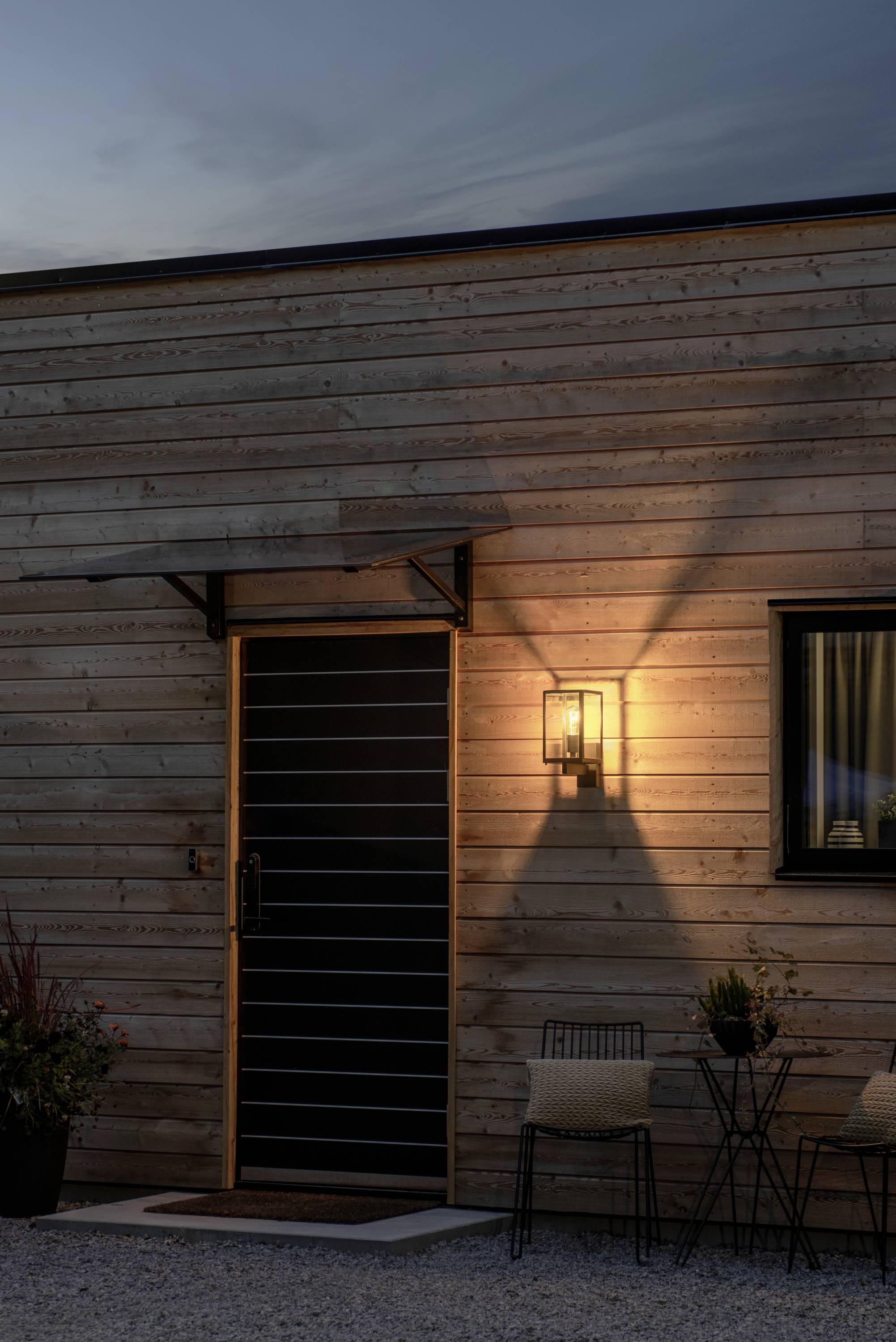 Konstsmide Carpi schwarz 7352-750 Außenwandleuchte E27 Schwarz