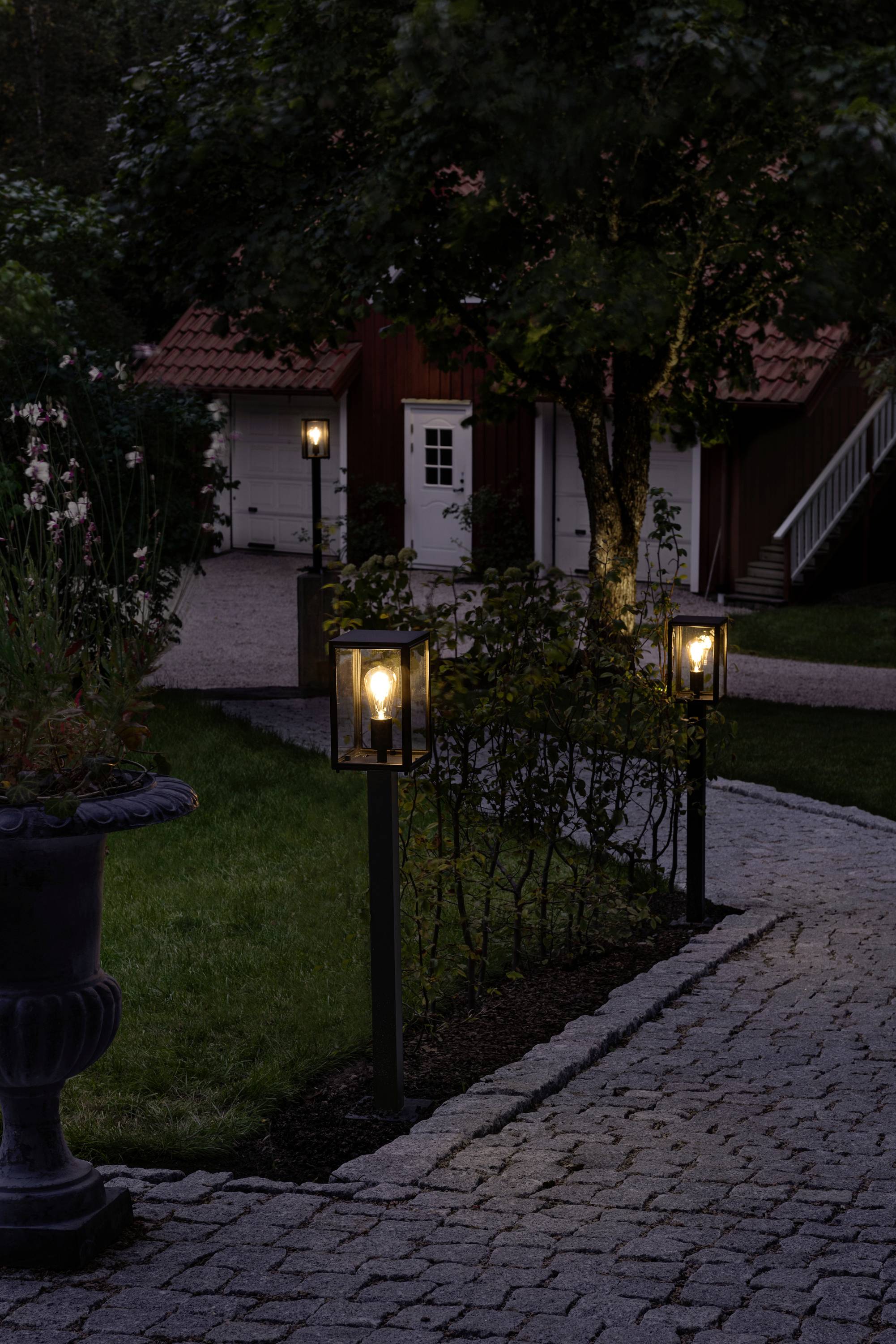 Konstsmide 7350-750 Carpi schwarz Außenwandleuchte E27 Schwarz