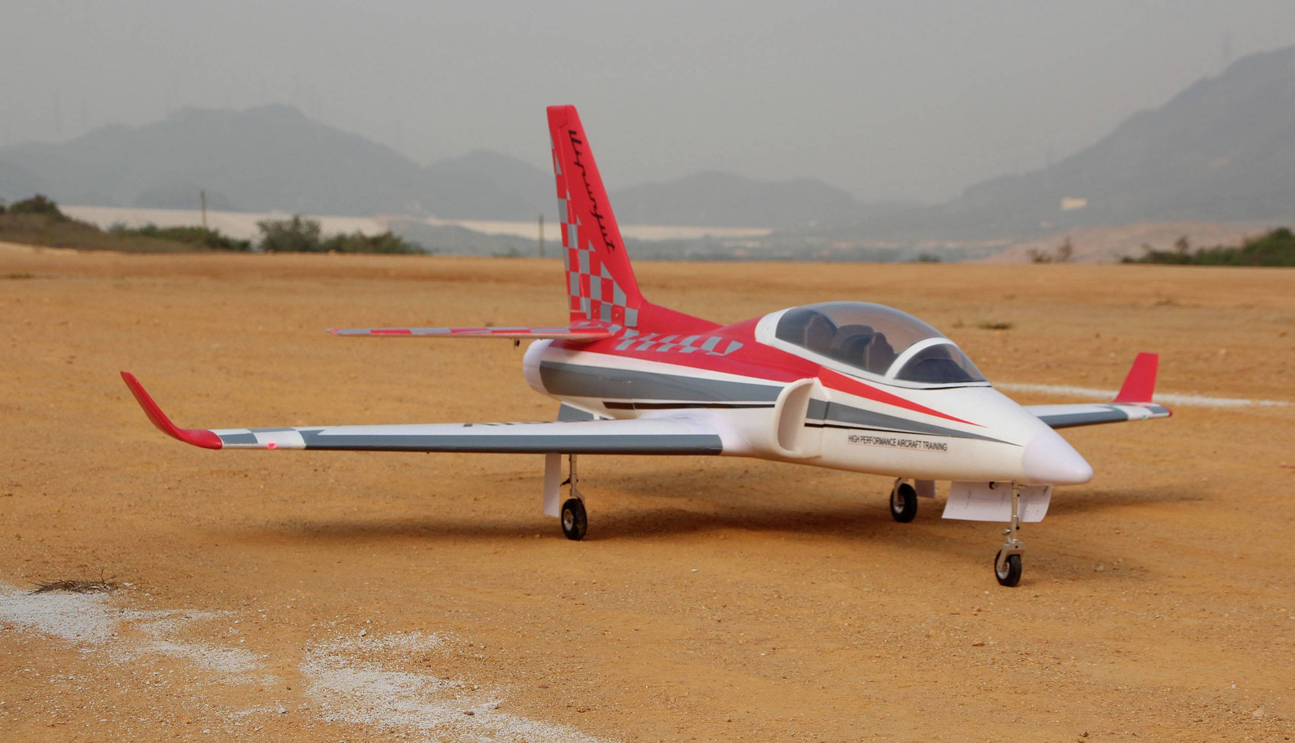 Amewi AMXFlight Viper Jet V4 Rot RC Jetmodell PNP 1450mm