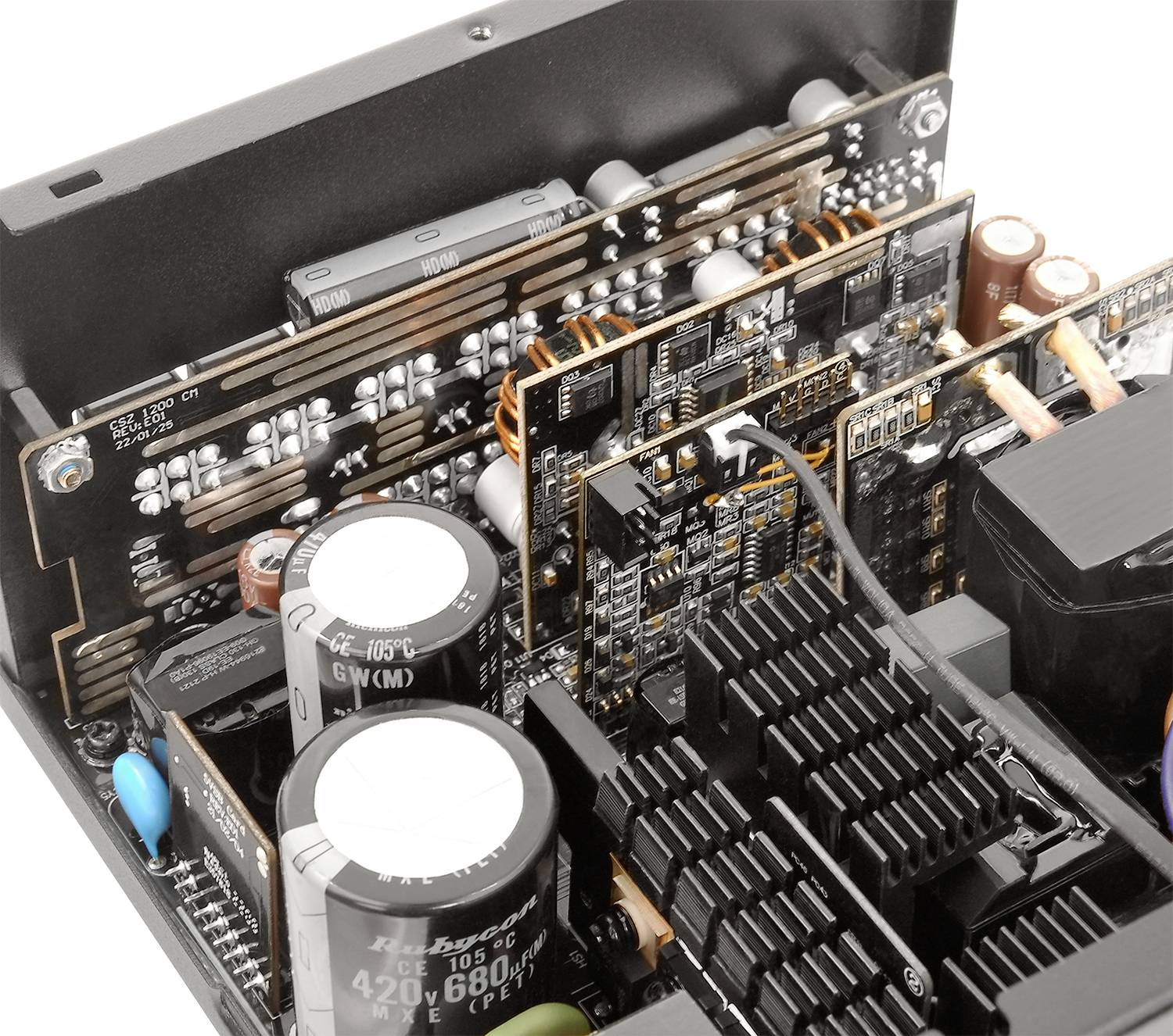 Thermaltake Toughpower GF3 1200W Gold PC Netzteil 1200 W ATX 80PLUS® Gold ATX 3.0, PCIe Gen 5.0, Geeignet für Dauerbetrieb