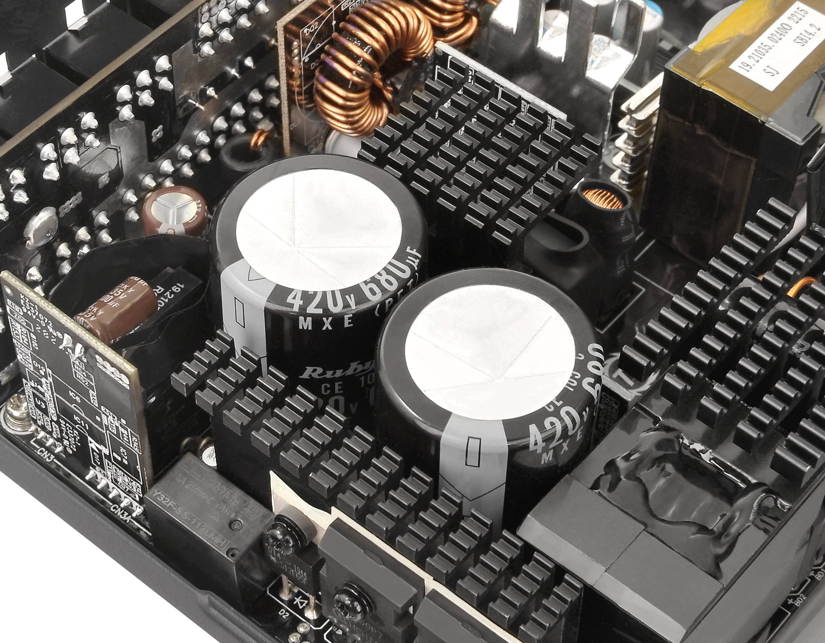 Thermaltake Toughpower GF3, 1350 W, 100 - 240 V, 50 - 60 Hz, Aktiv, 120 W, 1350 W