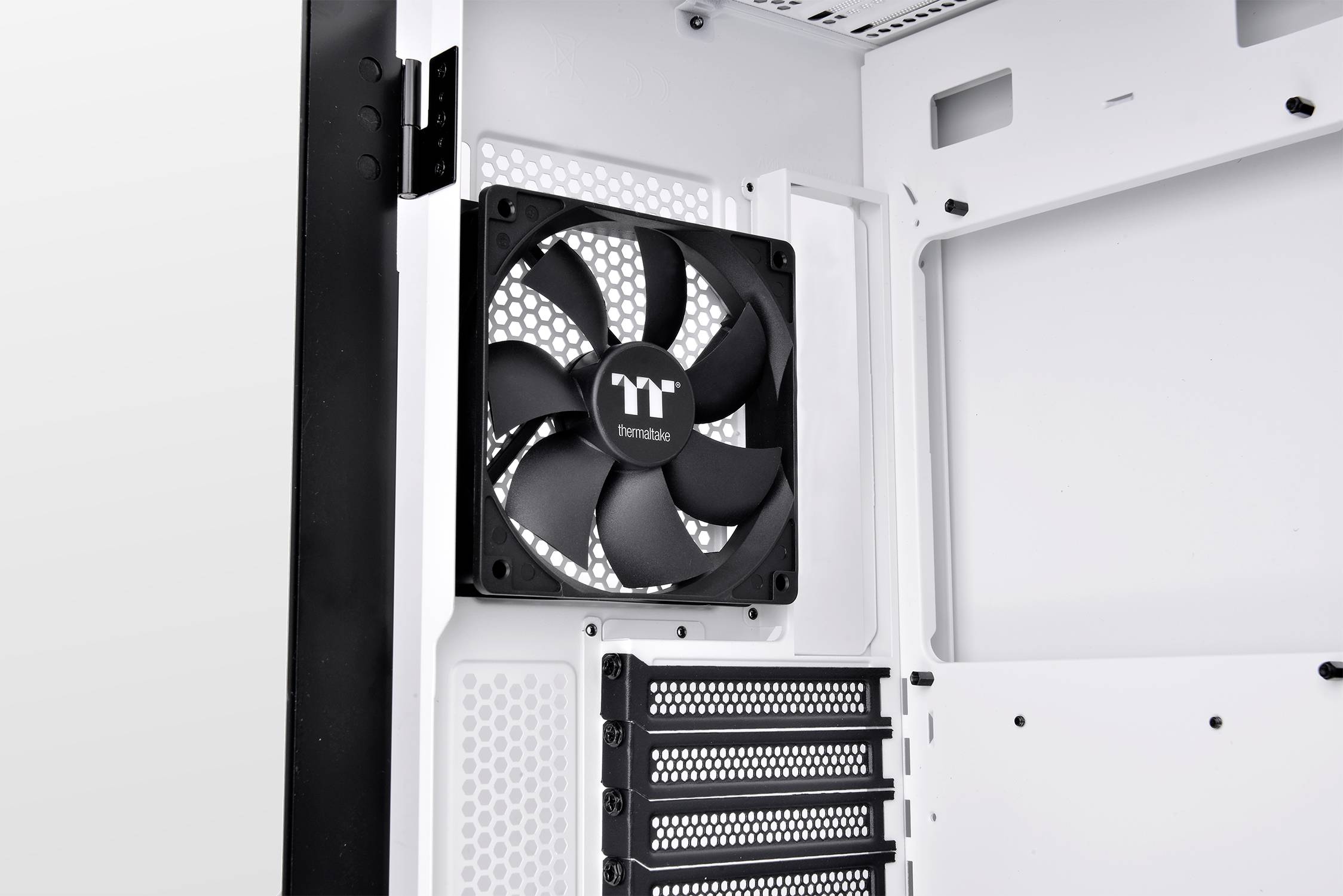 Thermaltake CA-1X4-00M6WN-00 Midi-Tower PC-Gehäuse Weiß LCS Kompatibel, Seitenfenster, Für AIO Wasserkühlung geeignet, Für DIY Wasserkühlung ge