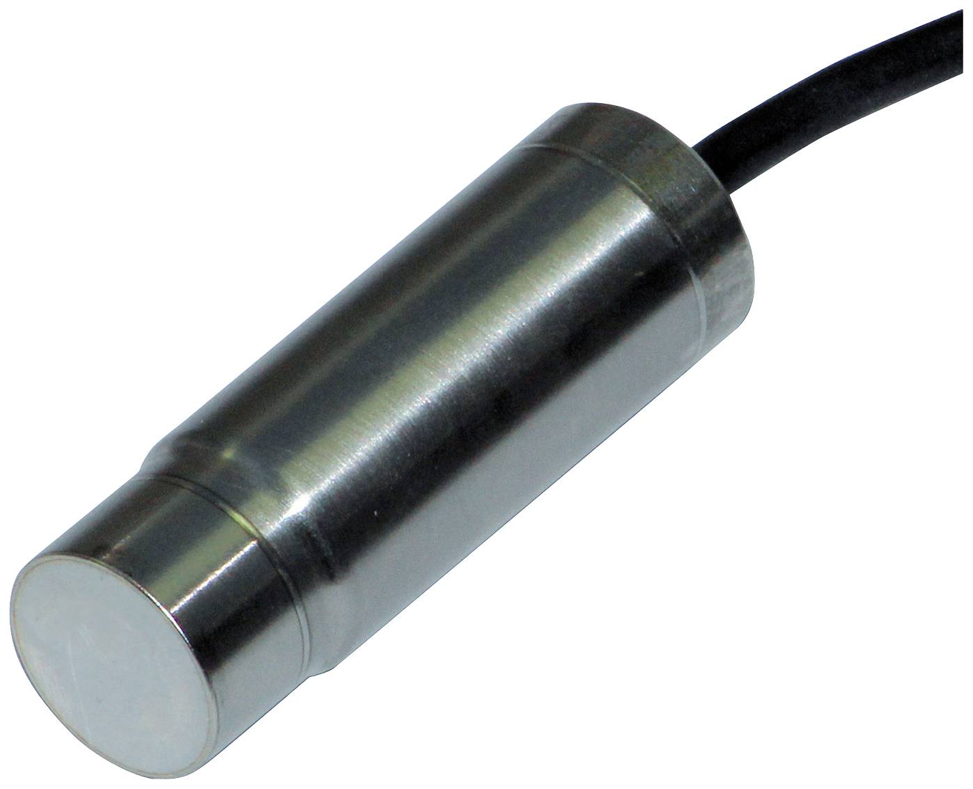 Ein zylindrischer Metall-Sensor mit Kabelanschluss, geeignet für industrielle Anwendungen.
