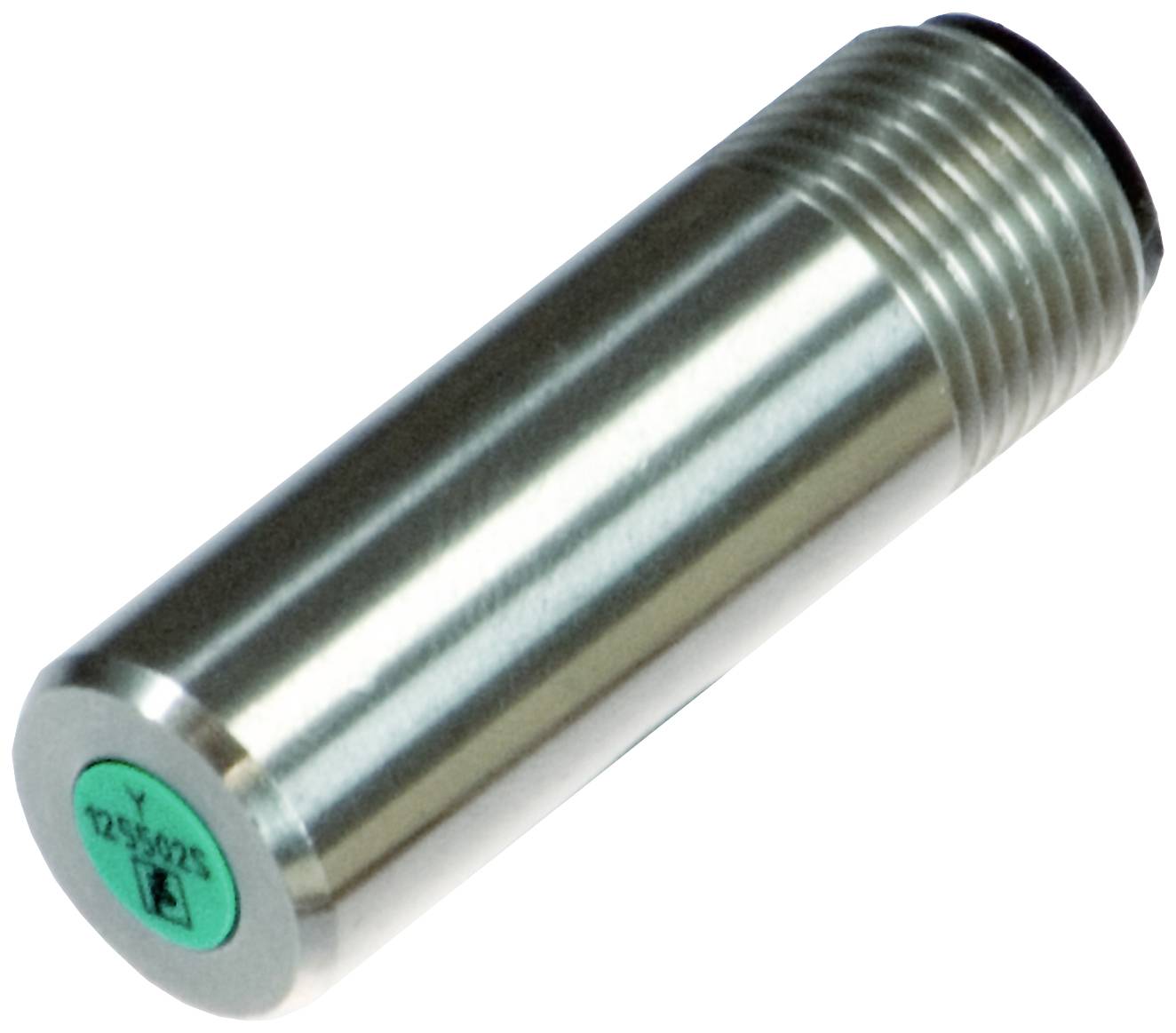 Ein zylindrischer Metallsensor mit Gewinde und einem grünen Klebeetikett.