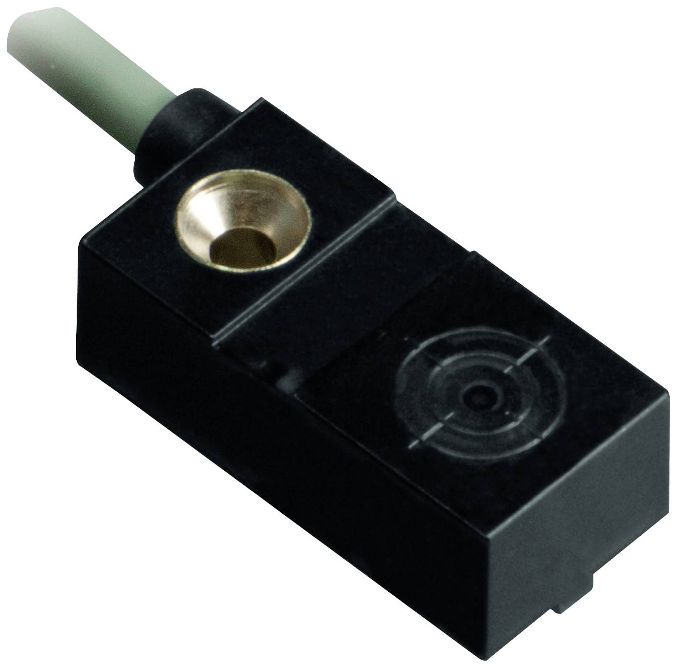 Ein rechteckiger, schwarzer Sensor mit grünem Kabelansatz und rundem Metallkontakt. Usw. Automobilindustrie oder Maschinenanwendung.