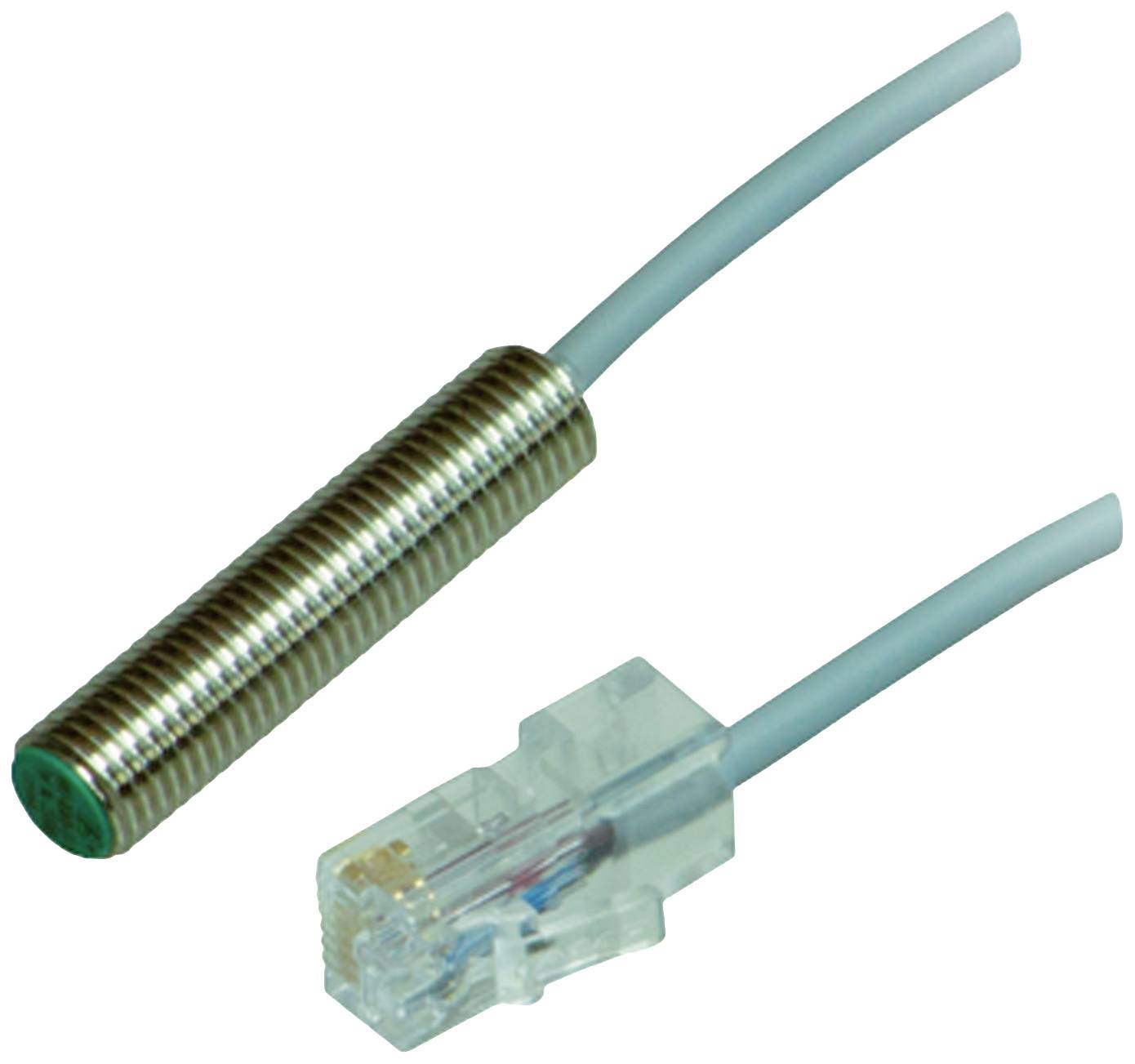 Ein zylindrischer Metall-Steckverbinder neben einem transparenten RJ45-Ethernet-Stecker.