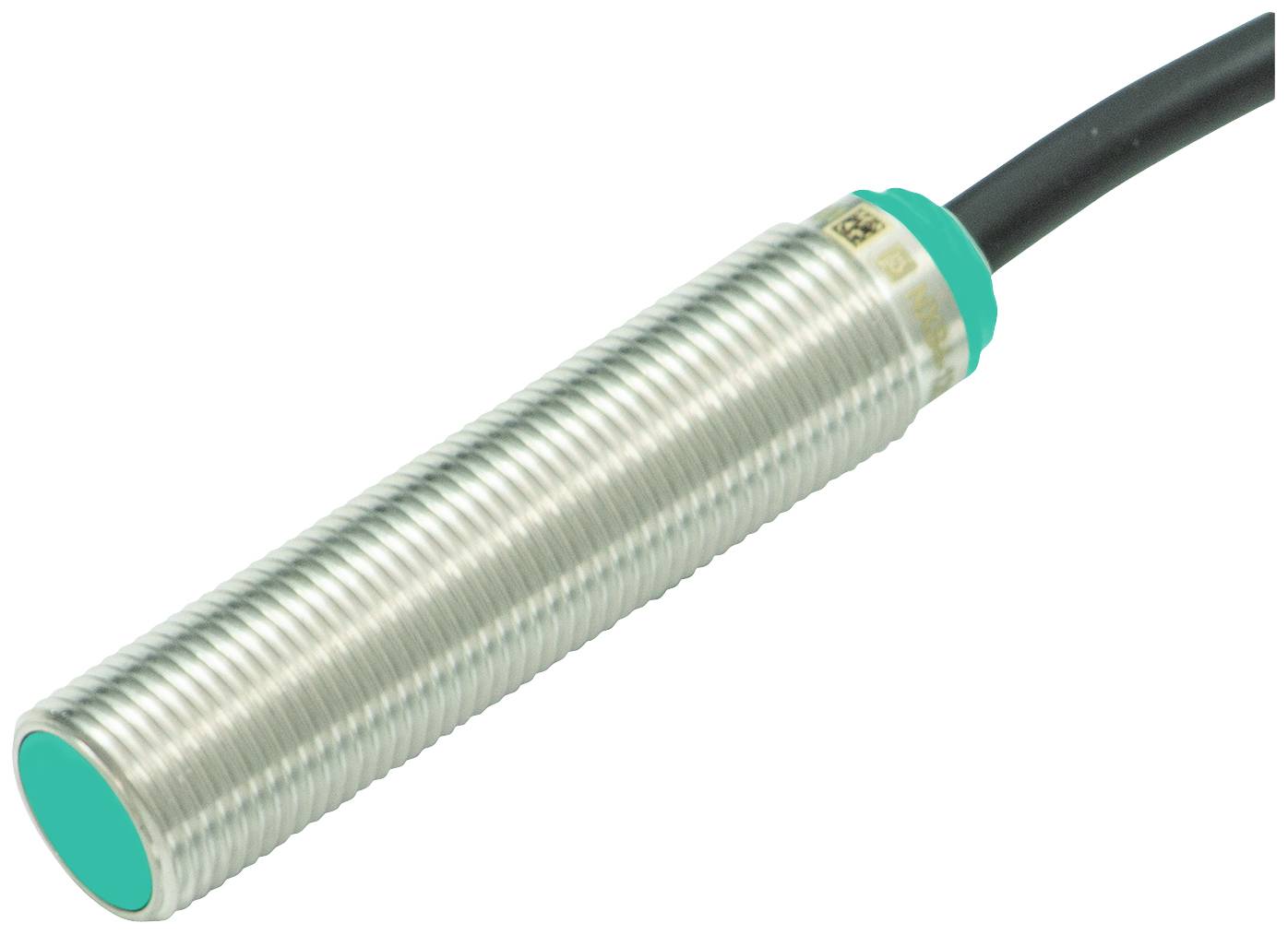 Zylindrischer induktiver Näherungssensor mit metallischem Gehäuse und schwarzem Kabel, typisch für den Einsatz in der Automatisierungstechnik.