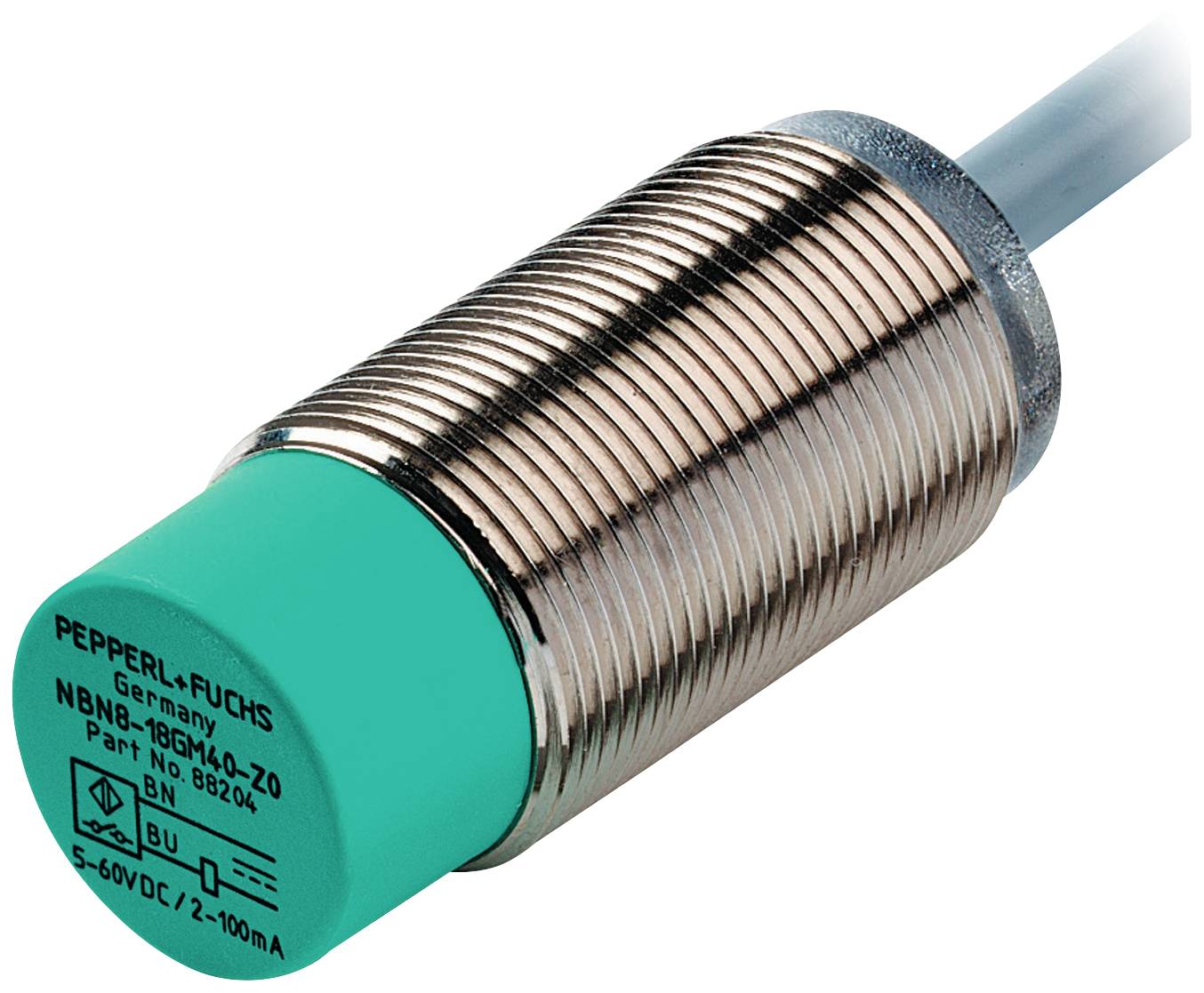 Ein zylindrischer Induktiver Sensor von Pepperl+Fuchs, Modell NBN8-18GM40-Z0, verwendet für industrielle Nachweisaufgaben.